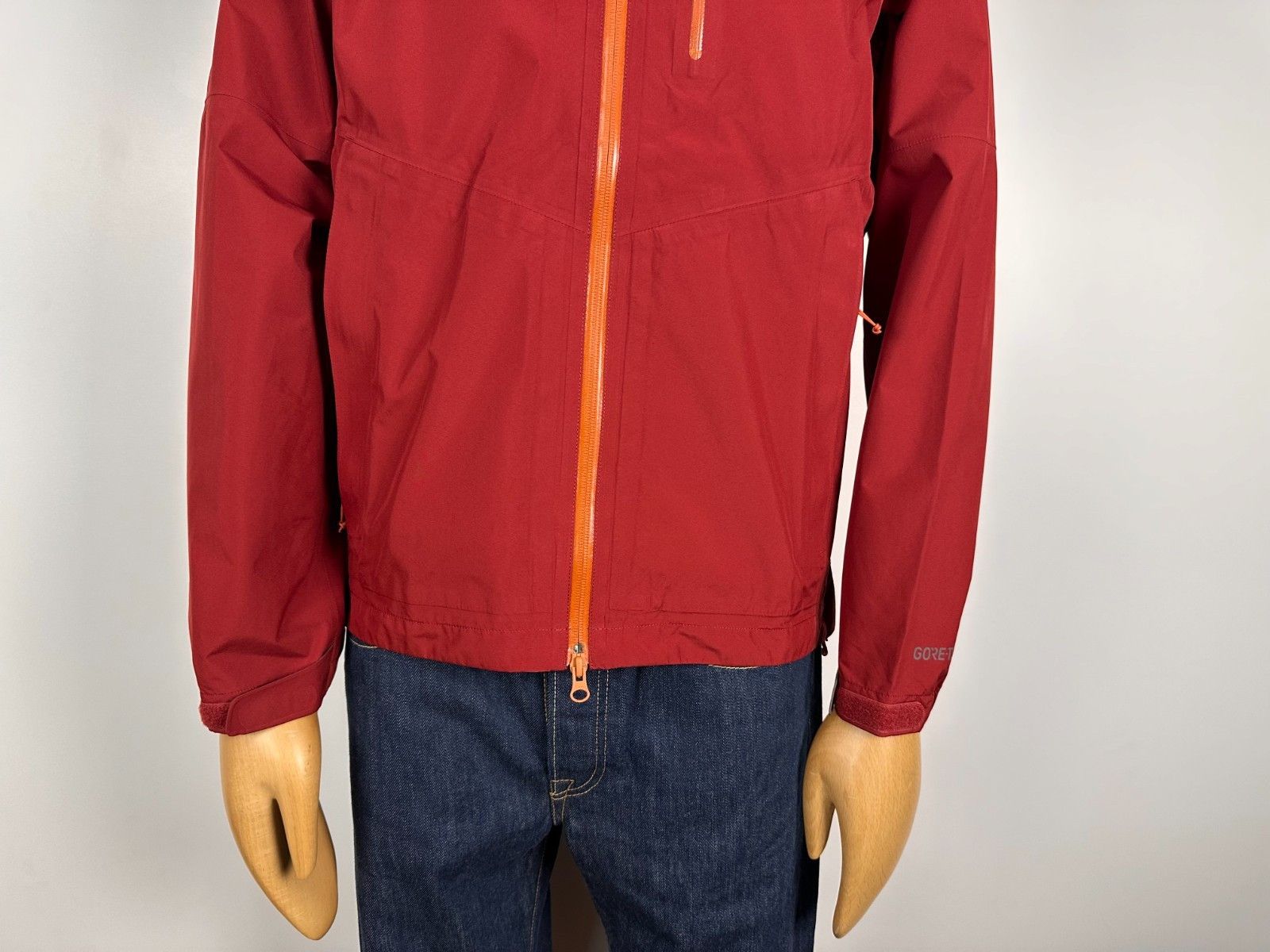 Outdoor Research Outdoor Research Foray Gore-Tex Jacket Waterproof Red Size S Size US S / EU 44-46 / 1 - 4 Thumbnail