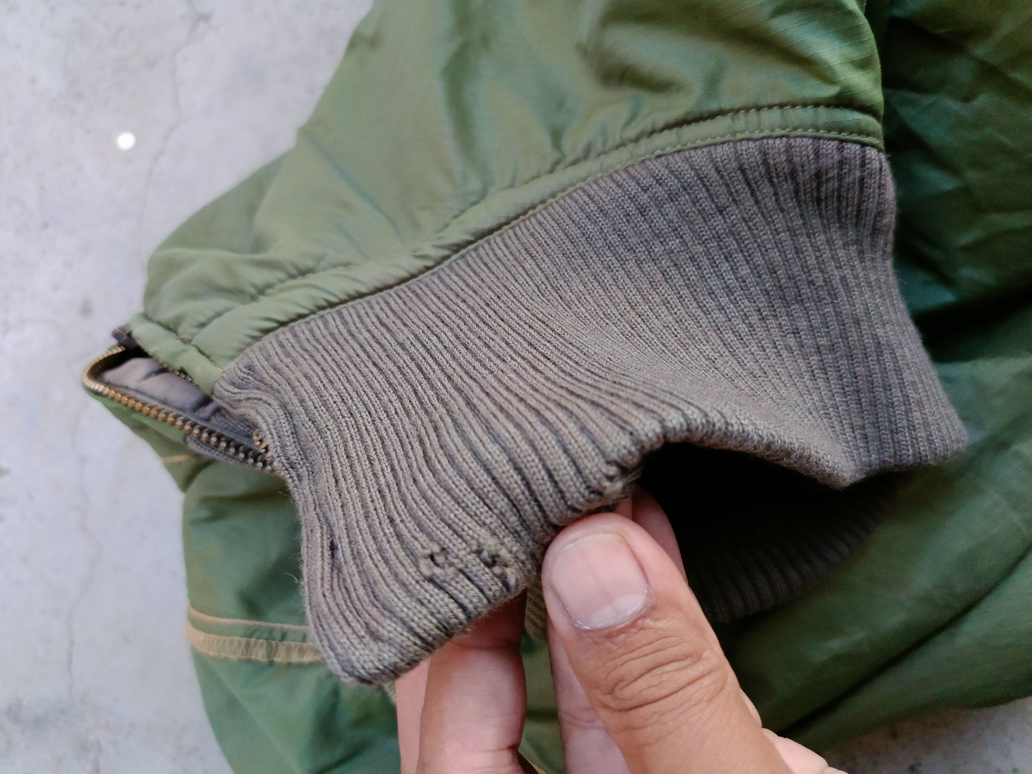 Diesel VINTAGE DIESEL MILITARY QUILTED BOMBER JACKET Size US L / EU 52-54 / 3 - 10 Thumbnail