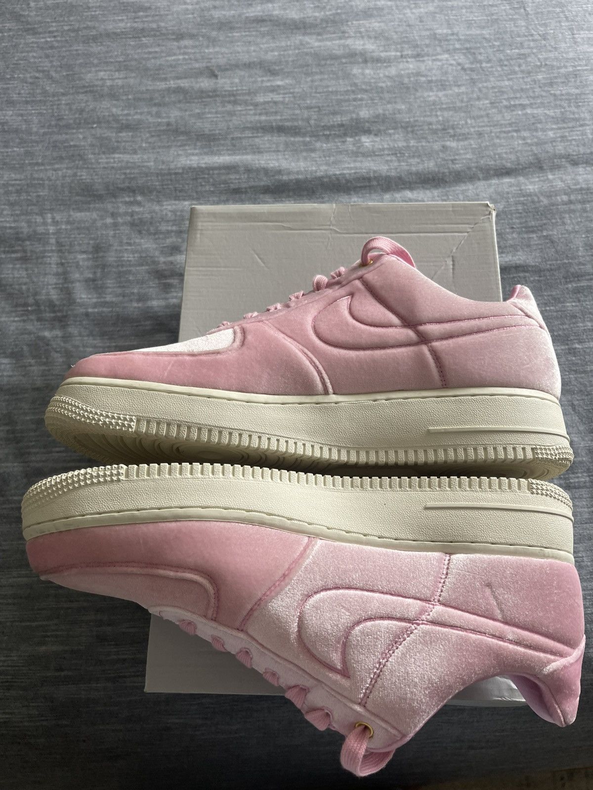 Nike AIR FORCE 1 Velour Pink Rise Size US 10 / EU 43 - 5 Thumbnail
