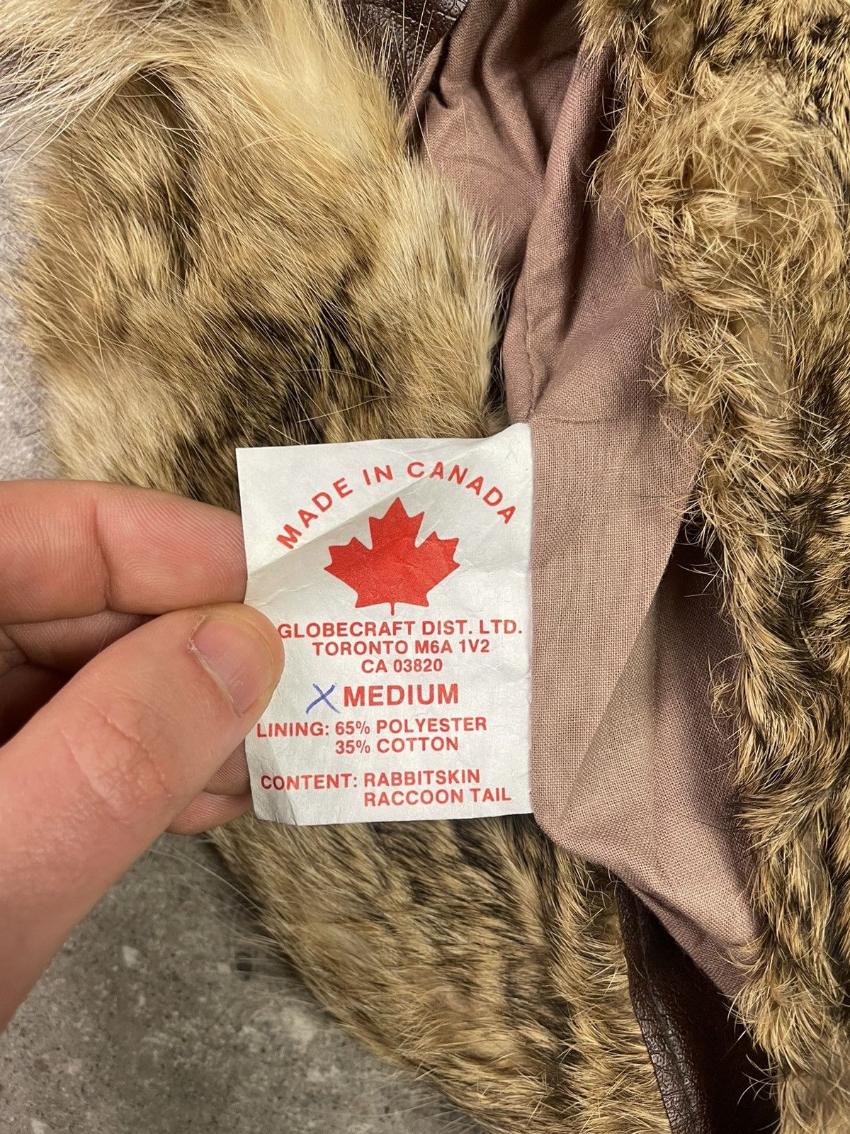 Vintage Vintage Faux Rabbitskin and Racconn tail Size ONE SIZE - 5 Thumbnail