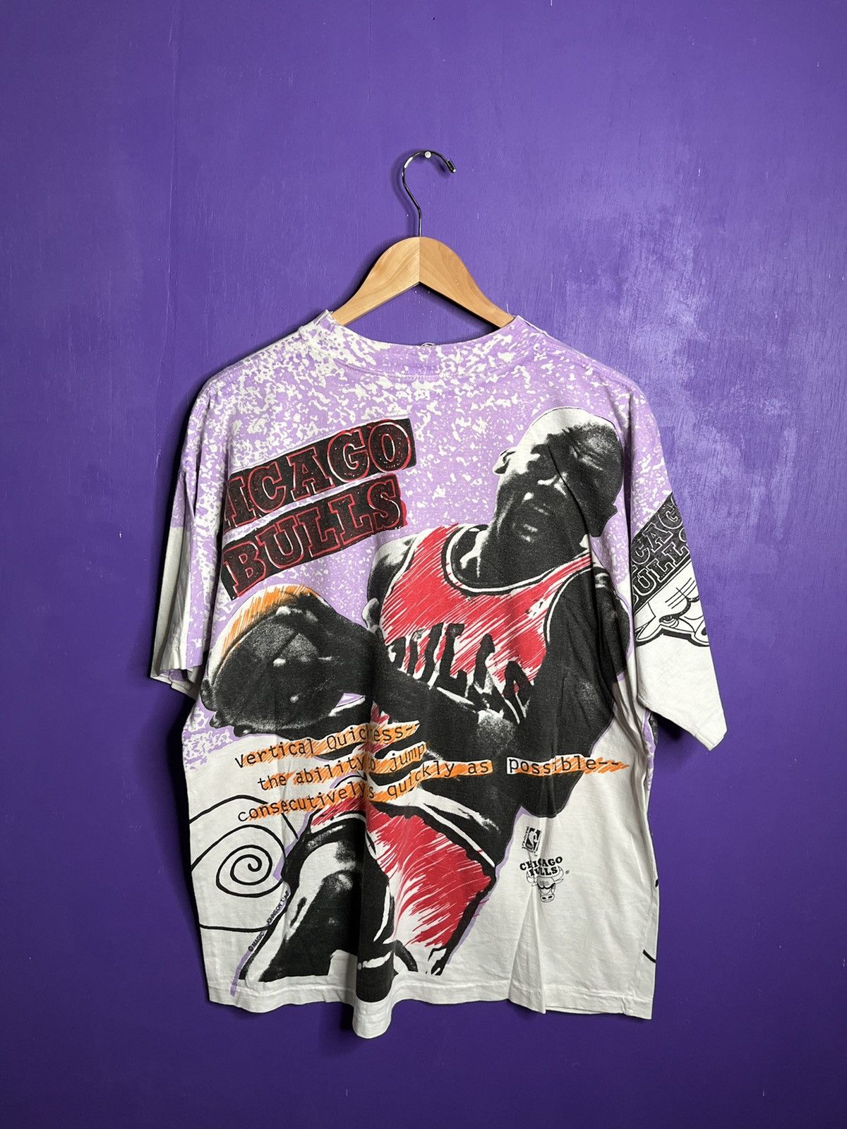 NBA × Vintage Vintage 90s Magic Johnson Bulls Michael Jordan AOP t-shirt Size US XL / EU 56 / 4 - 2 Thumbnail