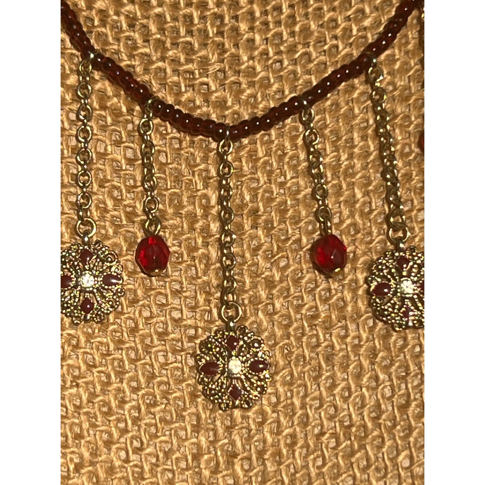 Other Gold Tone Necklace Red Seed Beads Dangling Floral Charms Cho Size ONE SIZE - 2 Thumbnail
