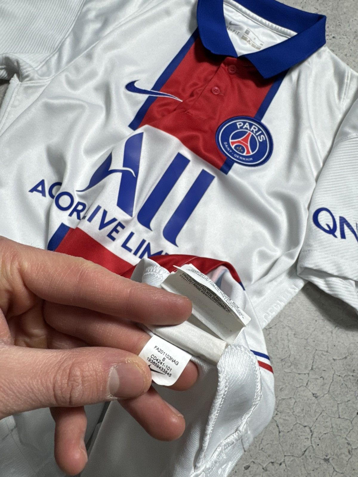 Nike Nike FC PSG Paris Saint Germain 2020/2021 Soccer Jersey Size US S / EU 44-46 / 1 - 8 Thumbnail