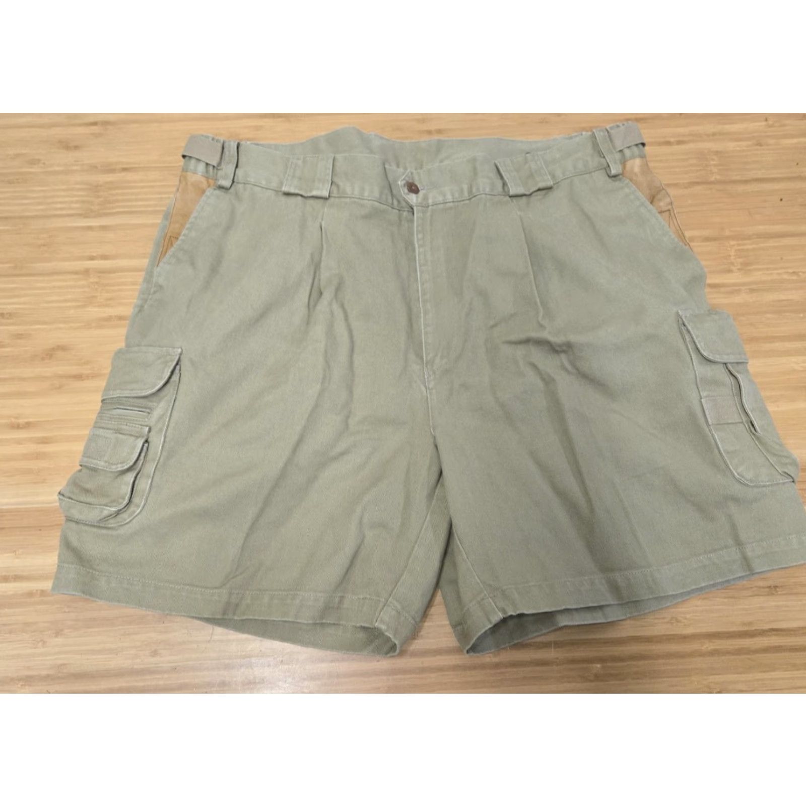 Orvis VINTAGE Orvis Cargo Shorts Mens 42 Green 100% Cotton Leather Trim Hiking 90s Size US 42 / EU 58 - 2 Thumbnail