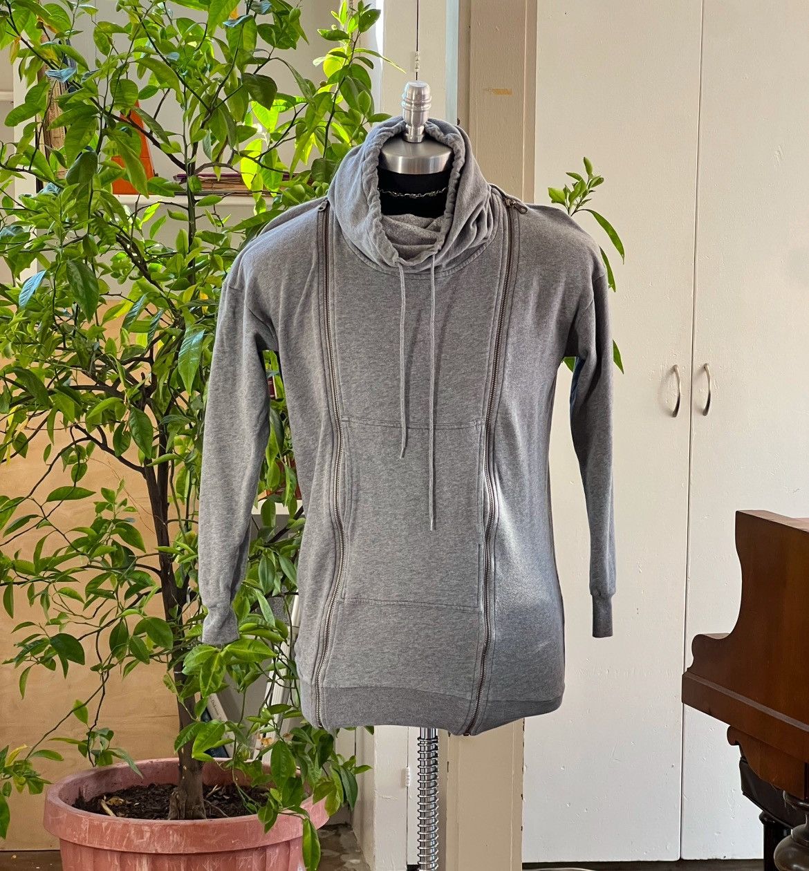 Maison Margiela mm6 margiela cowl neck hoodie Size XS / US 0-2 / IT 36-38 - 4 Thumbnail