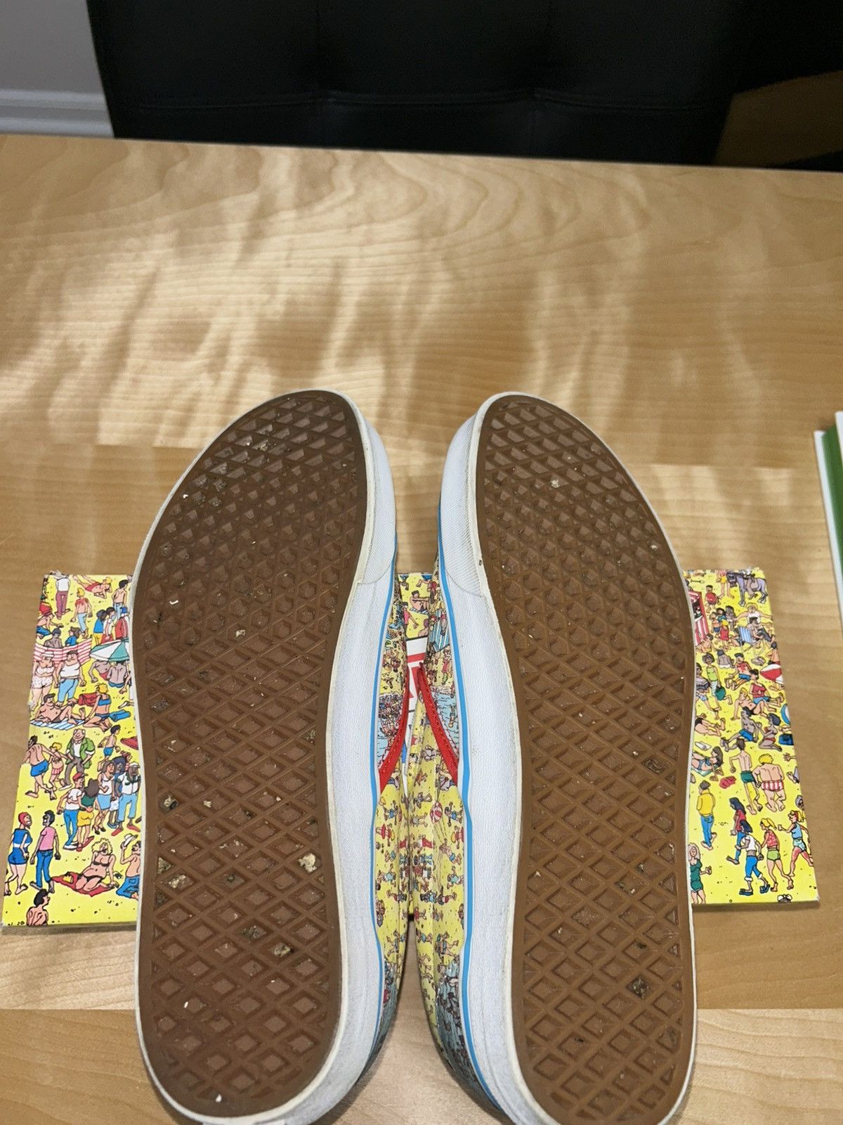 Vans Wheres waldo slip on vans Size US 11 / EU 44 - 6 Thumbnail