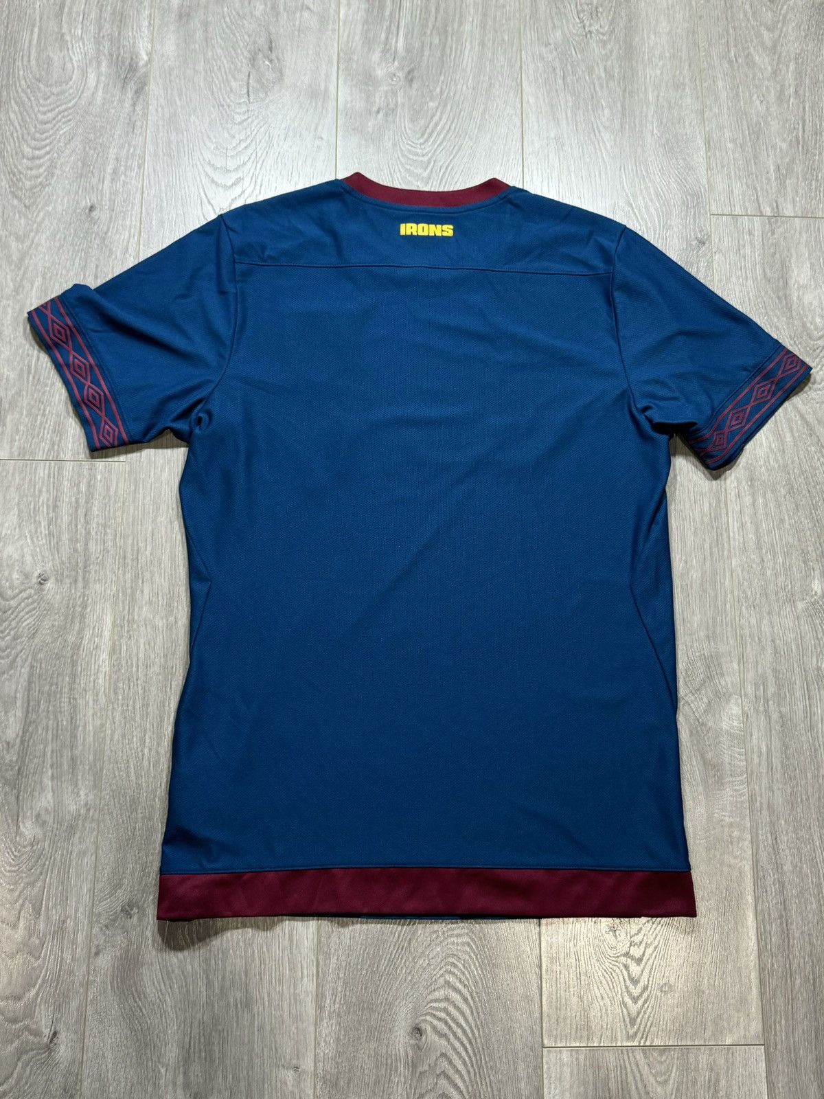 Umbro West Ham United Umbro 2018/2019 Away Shirt Mens Size US M / EU 48-50 / 2 - 2 Thumbnail