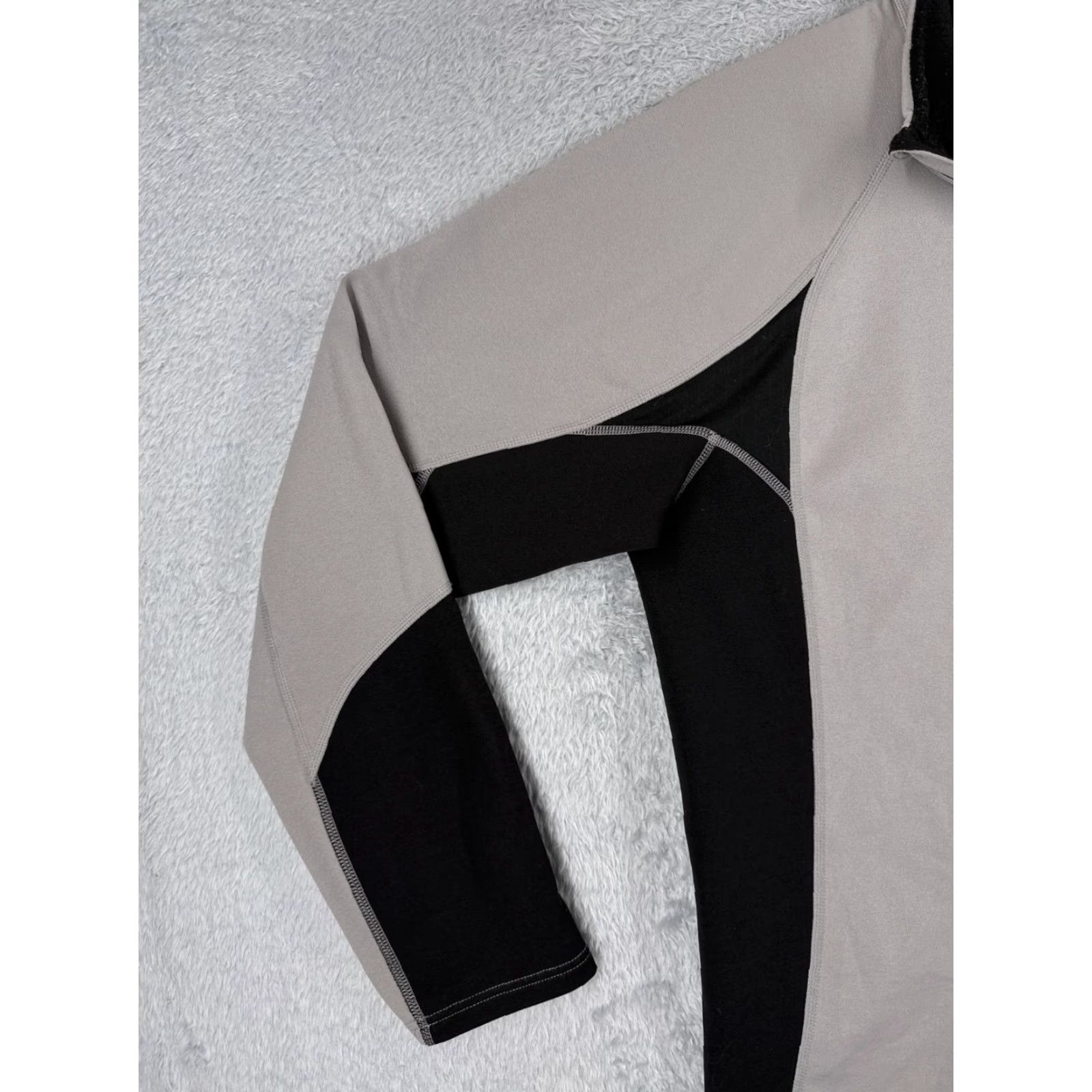 The North Face The North Face Sweater Men XL Gray Black Button Mock Neck Pullover Knit Polyester Vaporwick Casual, Travel, Workwear Mens Size US XL / EU 56 / 4 - 3 Thumbnail