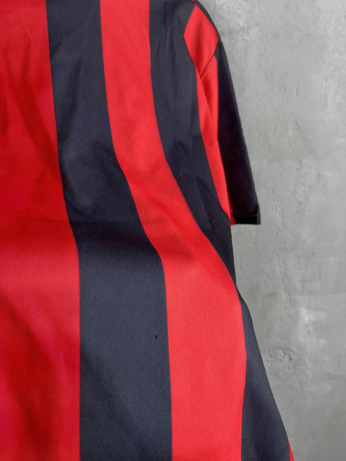 Vintage VINTAGE 90's AC MILAN SOCCER JERSEY Size US XL / EU 56 / 4 - 12 Thumbnail