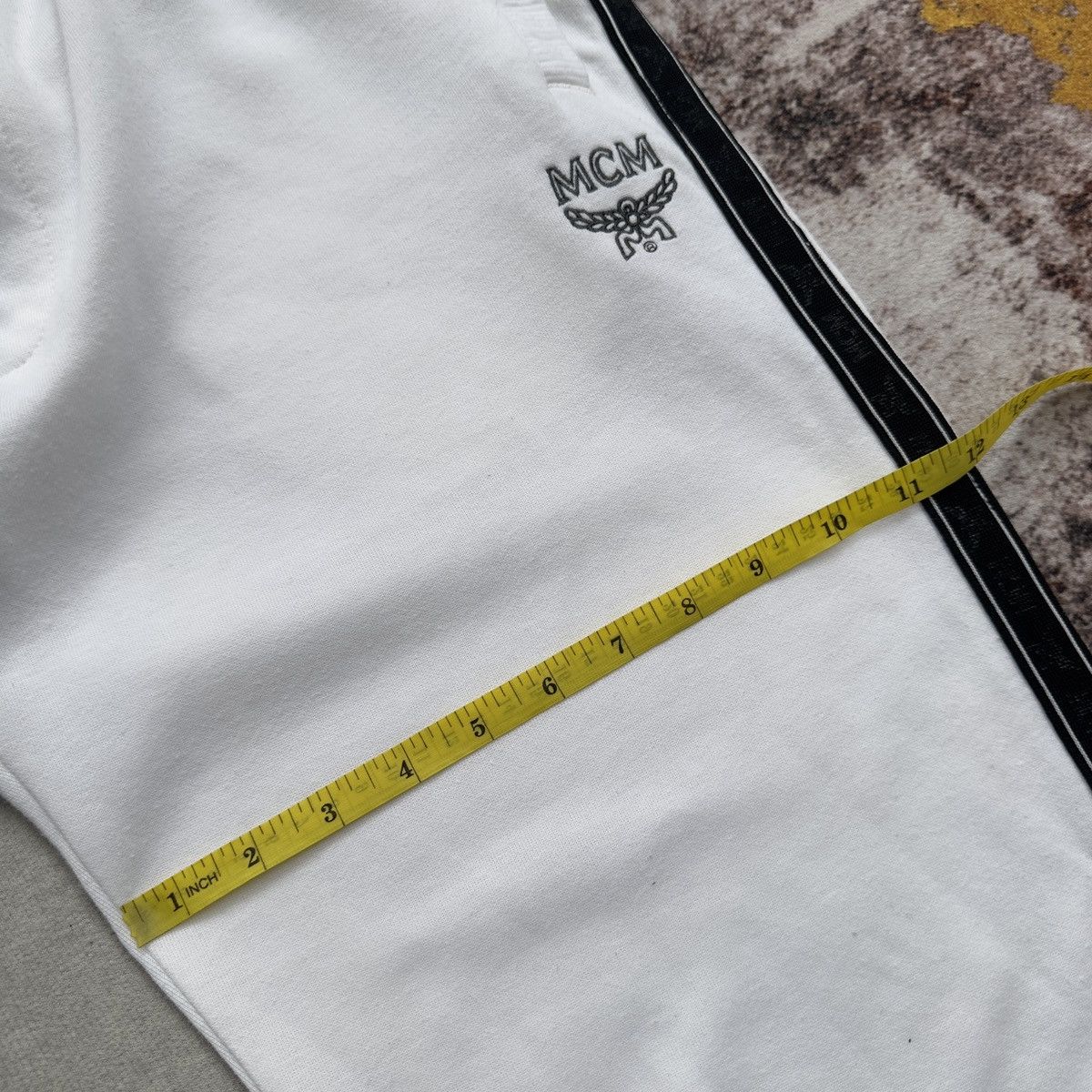 MCM MCM LOGO EMBROIDERED SIDE STRIPE SWEATPANTS Size US 44 / EU 60 - 14 Thumbnail