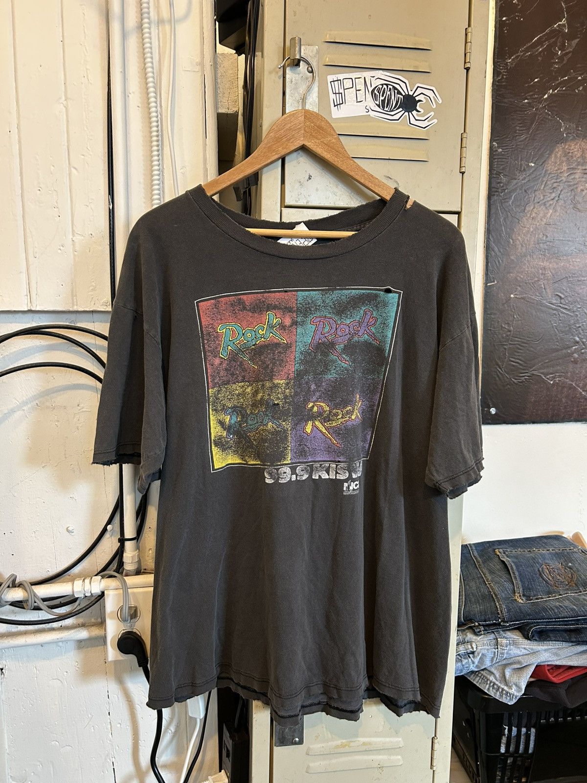 Vintage Vintage Distressed rock t shirt Size US XL / EU 56 / 4 - 1 Thumbnail