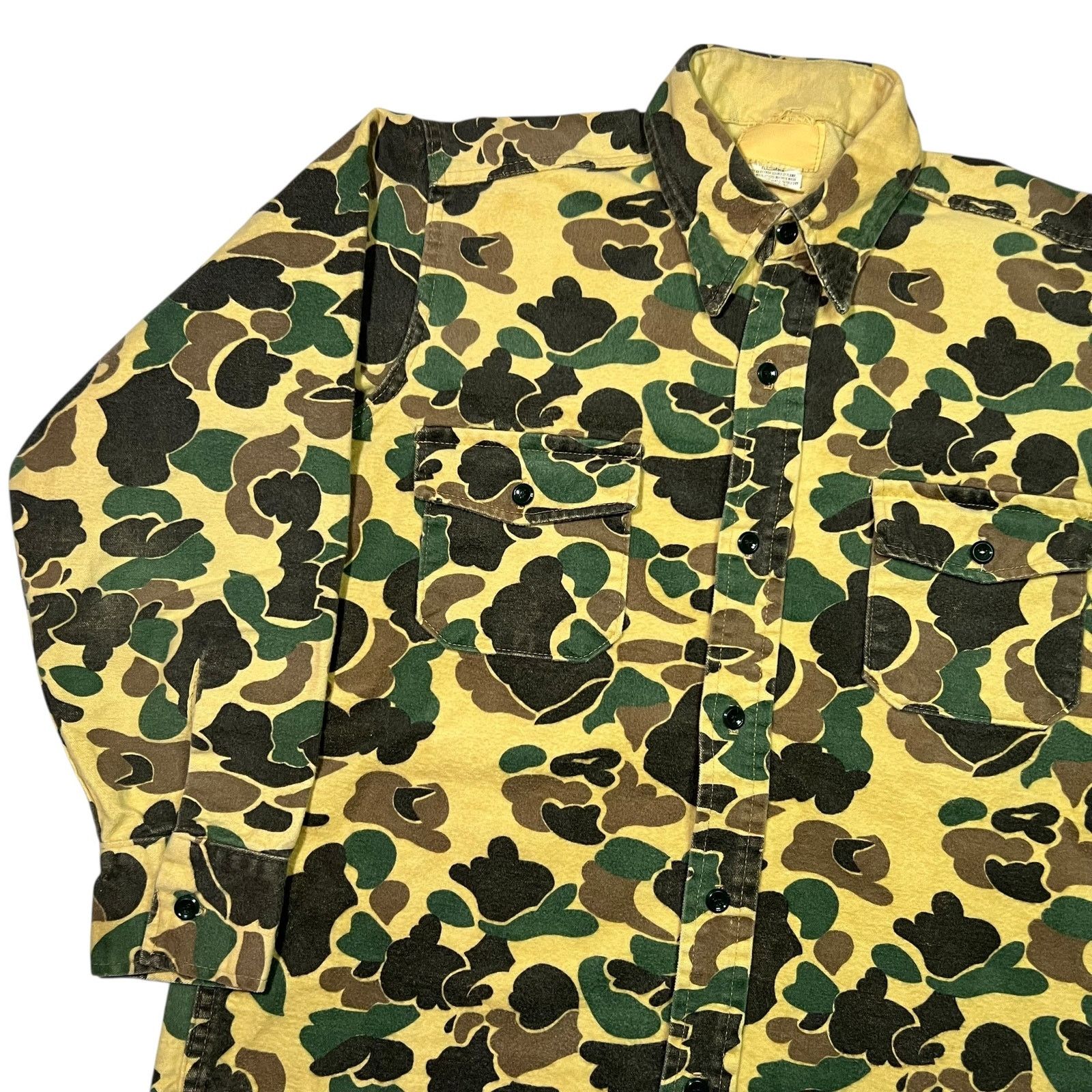 Vintage Vintage 1970s Duck Camo Chamois button up shirt (L) Size US L / EU 52-54 / 3 - 4 Thumbnail