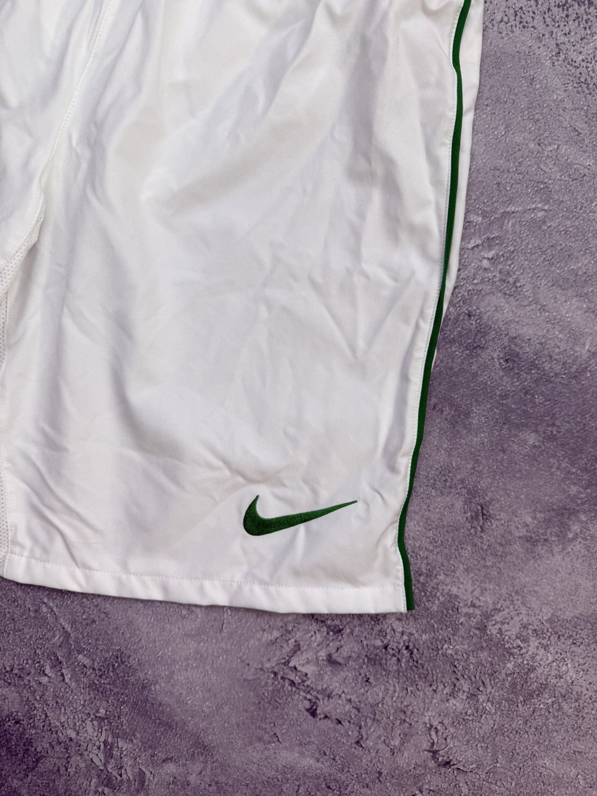 Nike Vintage Y2K Nike Celtic White Soccer Shorts Size US 32 / EU 48 - 7 Thumbnail