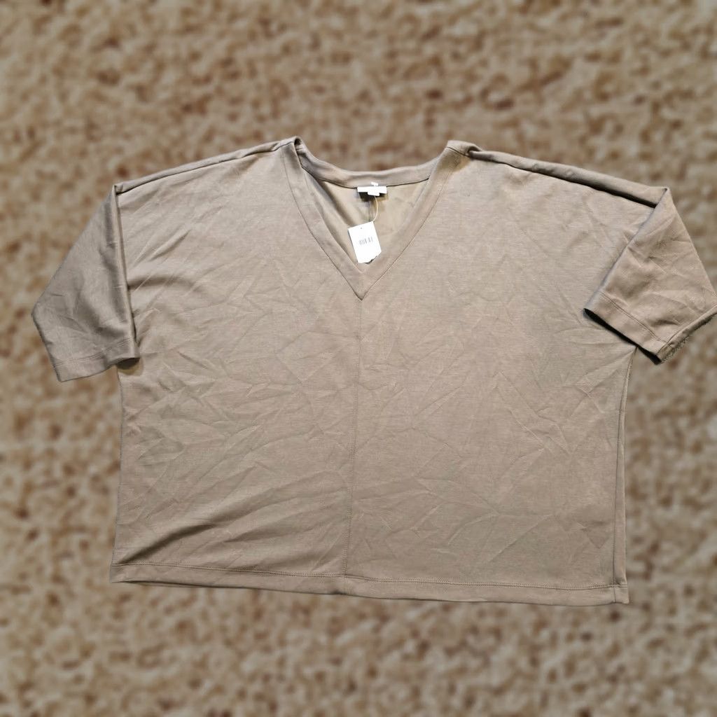 J. Jill J. Jill Top Womens XL Beige V Neck Short Sleeve Stretch Basic Layer Casual Shirt Shirt Womens XL Beige V-Neck Stretch Basic Layer J. Jill Top Size XL / US 12-14 / IT 48-50 - 1 Thumbnail