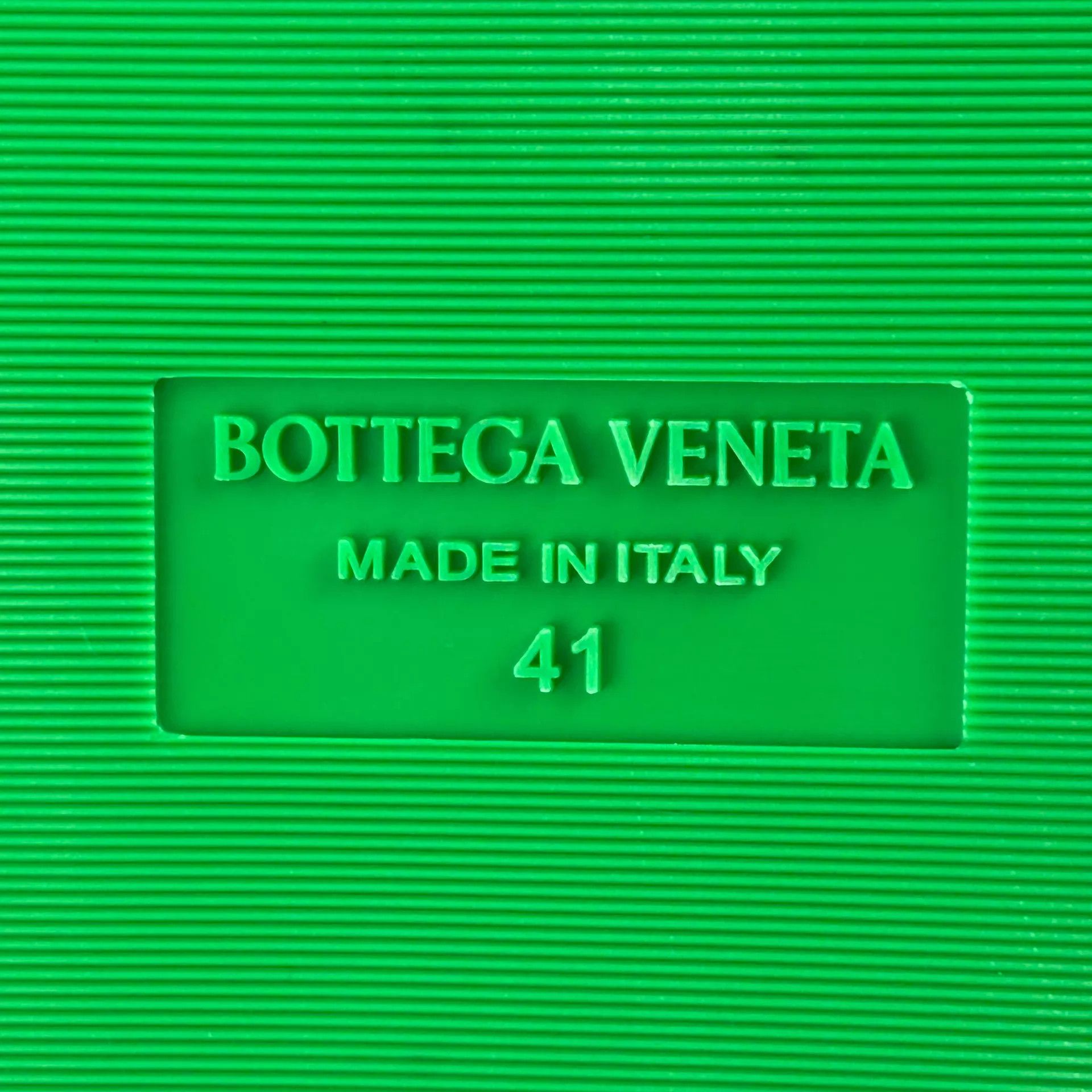 Bottega Veneta BV green fur slippers size 41 Size US 8 / EU 41 - 7 Thumbnail
