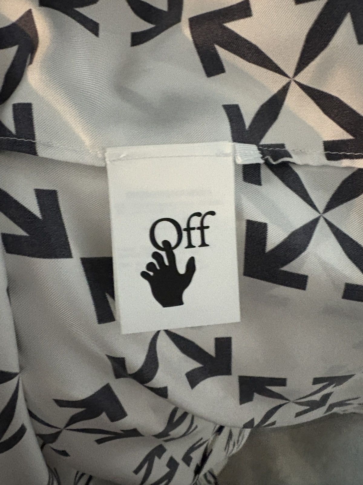 Off-White Off-White Virgil Abloh Arrow Pattern Silk Robe Kaftan M Size US M / EU 48-50 / 2 - 16 Thumbnail