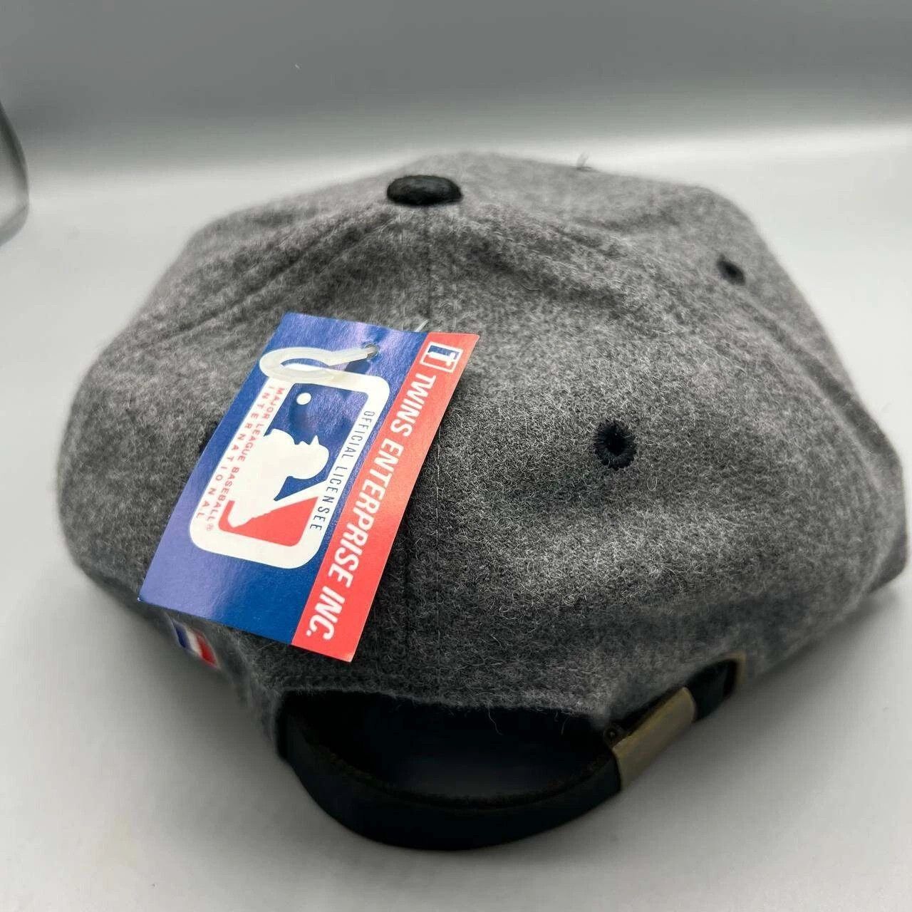Twins Enterprise Inc. × Vintage Chicago White Sox Hat Men Wool Suede Strap Back Cap New Size ONE SIZE - 4 Thumbnail
