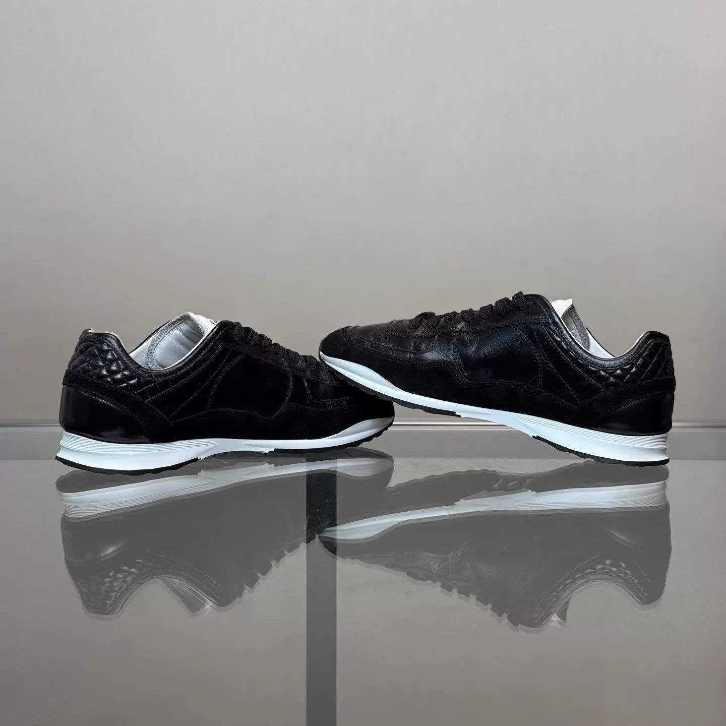 Chanel CHANEL 25K Black CC Deerfield Sneaker 37.5 99 Size US 7 / IT 37 - 6 Thumbnail