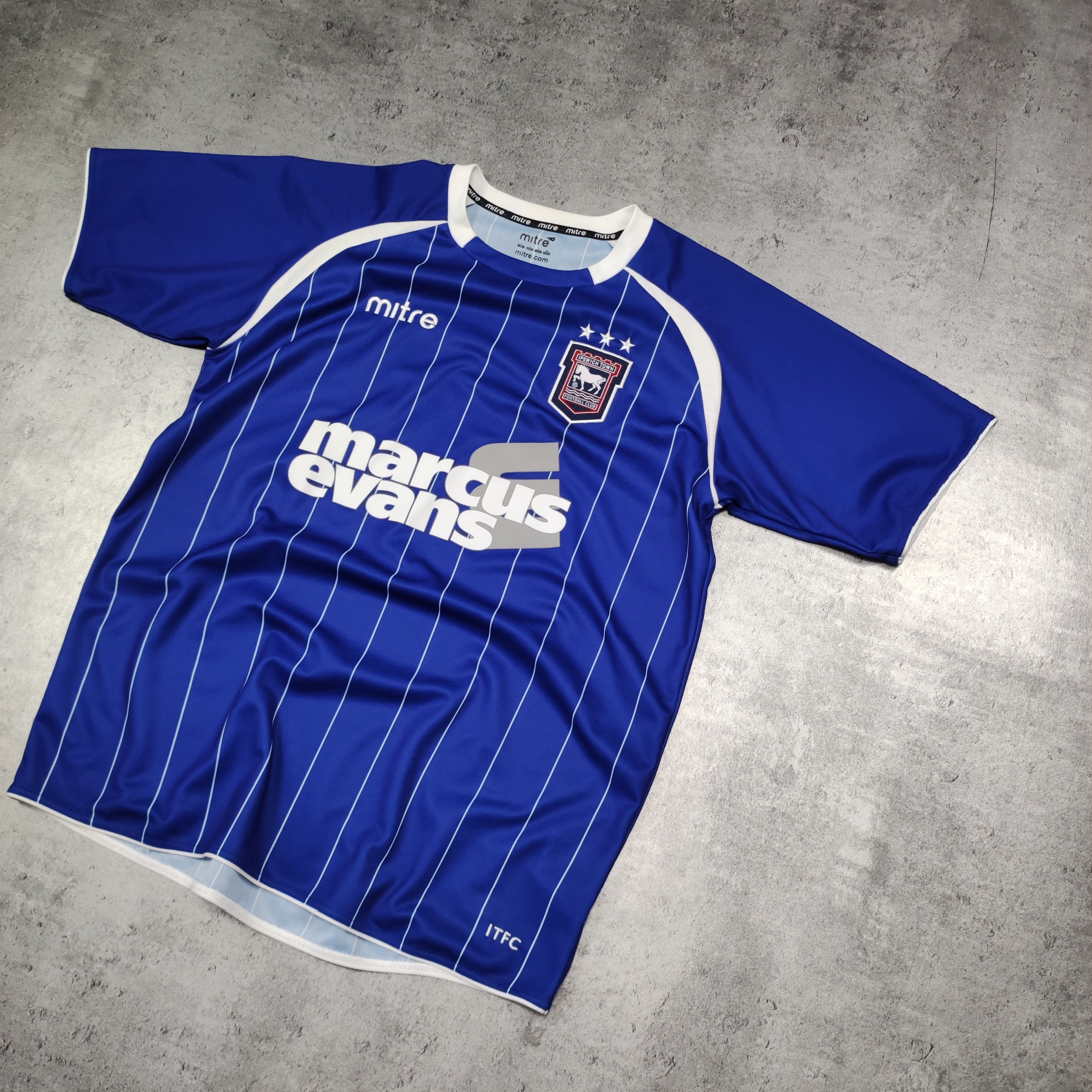 Vintage RARE 2011/12 Vintage Ipswitch Town FC Home Football Jersey Size US L / EU 52-54 / 3 - 2 Thumbnail