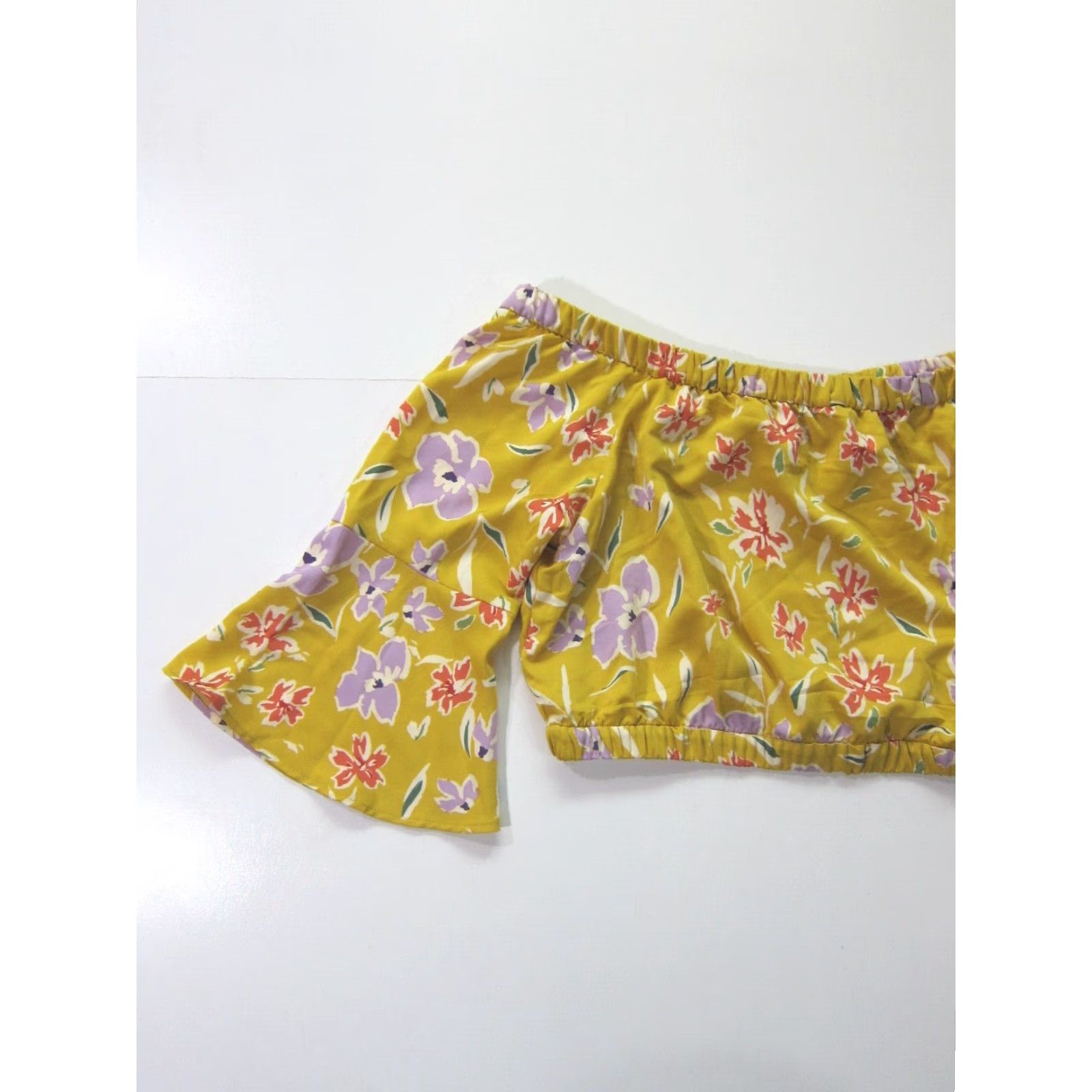 BCBGeneration BCBG Generation Yellow Pink Purple Floral Off Shoulder Crop Blouse Women Large Size L / US 10 / IT 46 - 5 Thumbnail