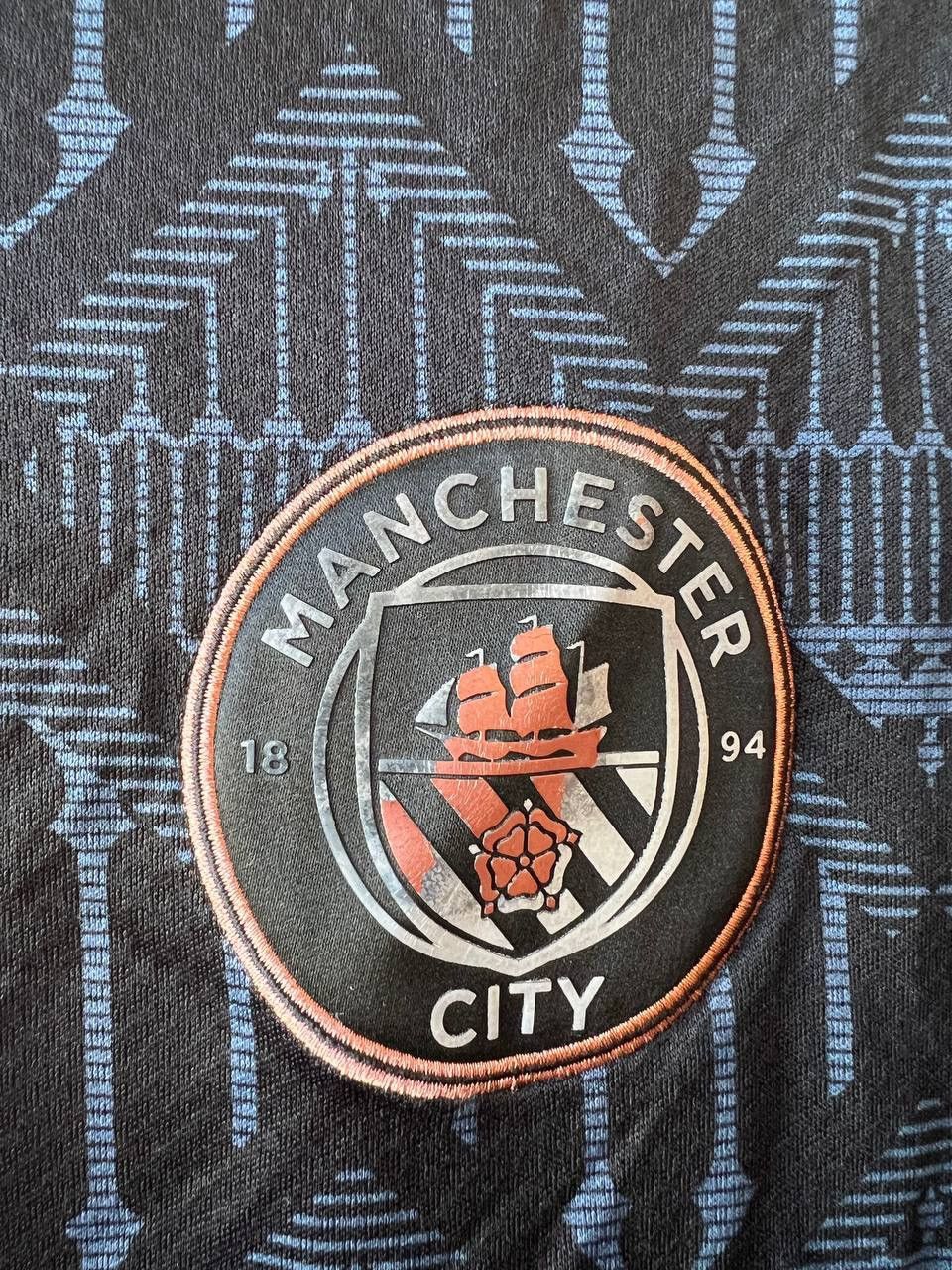 Puma 2019/20 MANCHESTER CITY AWAY SOCCER JERSEY FOOTBALL SHIRT XL Size US XL / EU 56 / 4 - 4 Thumbnail
