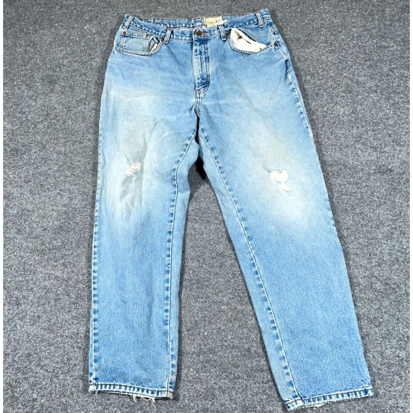 Eddie Bauer VINTAGE Eddie Bauer Jeans Men's 35 x 30 Light Blue Distressed Tapered 90s Retro Size US 38 / EU 54 - 2 Thumbnail