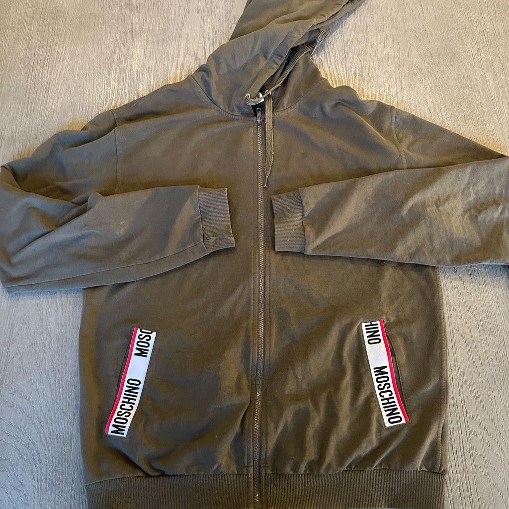 Moschino MOSCHINO Men Khaki Tape Logo Pocket Zip Up Hoody Size US S / EU 44-46 / 1 - 4 Thumbnail