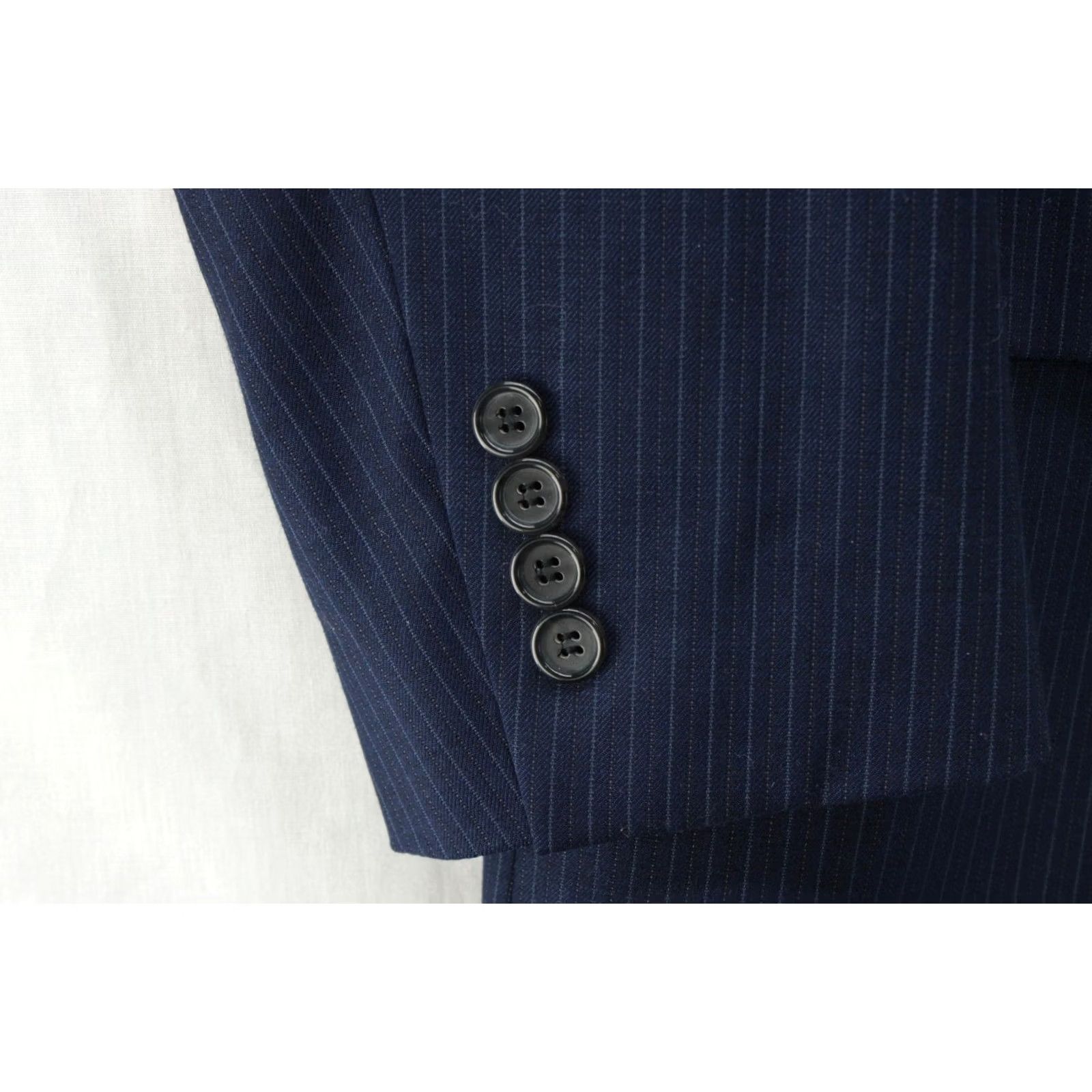 Hart Schaffner Marx Hart Schaffner Marx Blazer Jacket Single-Breasted 2-Button Navy Pin Stripe Wool 50R Men UTFVTG Vest? Size US M / EU 48-50 / 2 - 3 Thumbnail