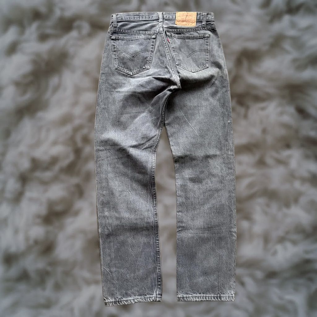 Levi's VINTAGE Levi's 501 Jeans Mens 31x31 Charcoal Wash Denim Straight Button Fly Pockets Distressed Grunge 70s 80s Size US 31 - 1 Thumbnail
