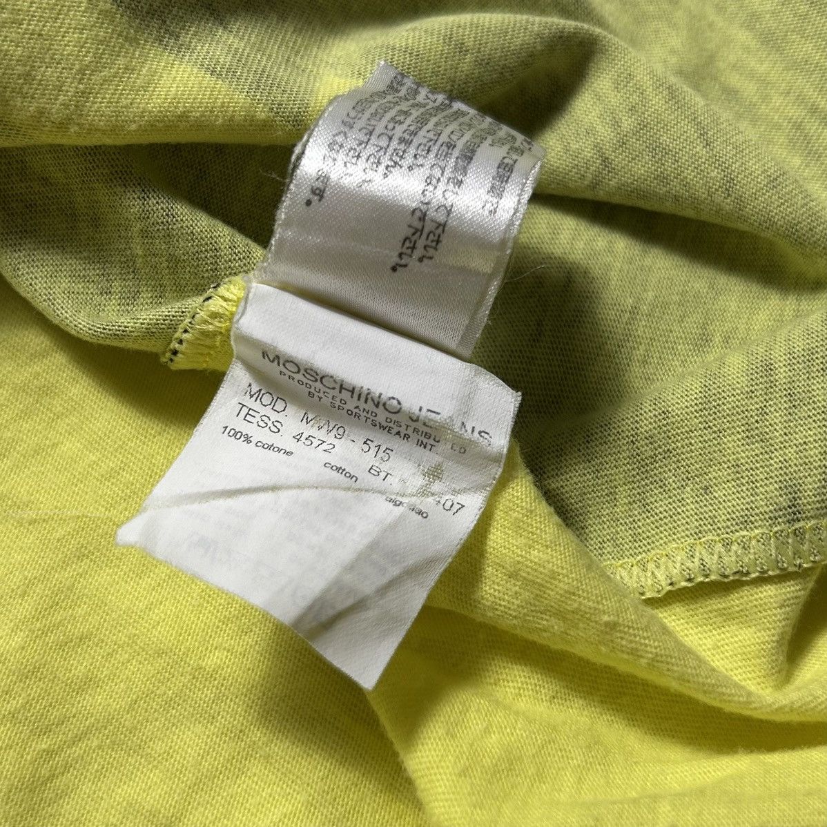 Moschino Vintage Moschino Tshirt Size M / US 6-8 / IT 42-44 - 5 Thumbnail