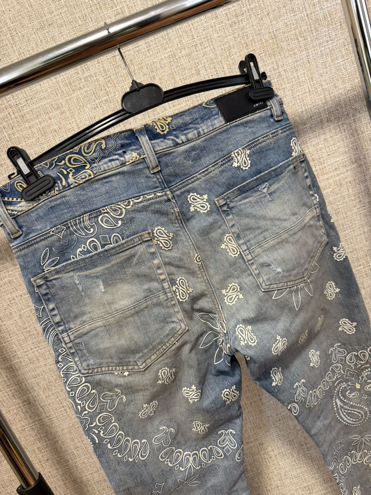 Amiri AMIRI FLOCKED PAISLEY BANDANA JEANS Size US 34 / EU 50 - 10 Thumbnail