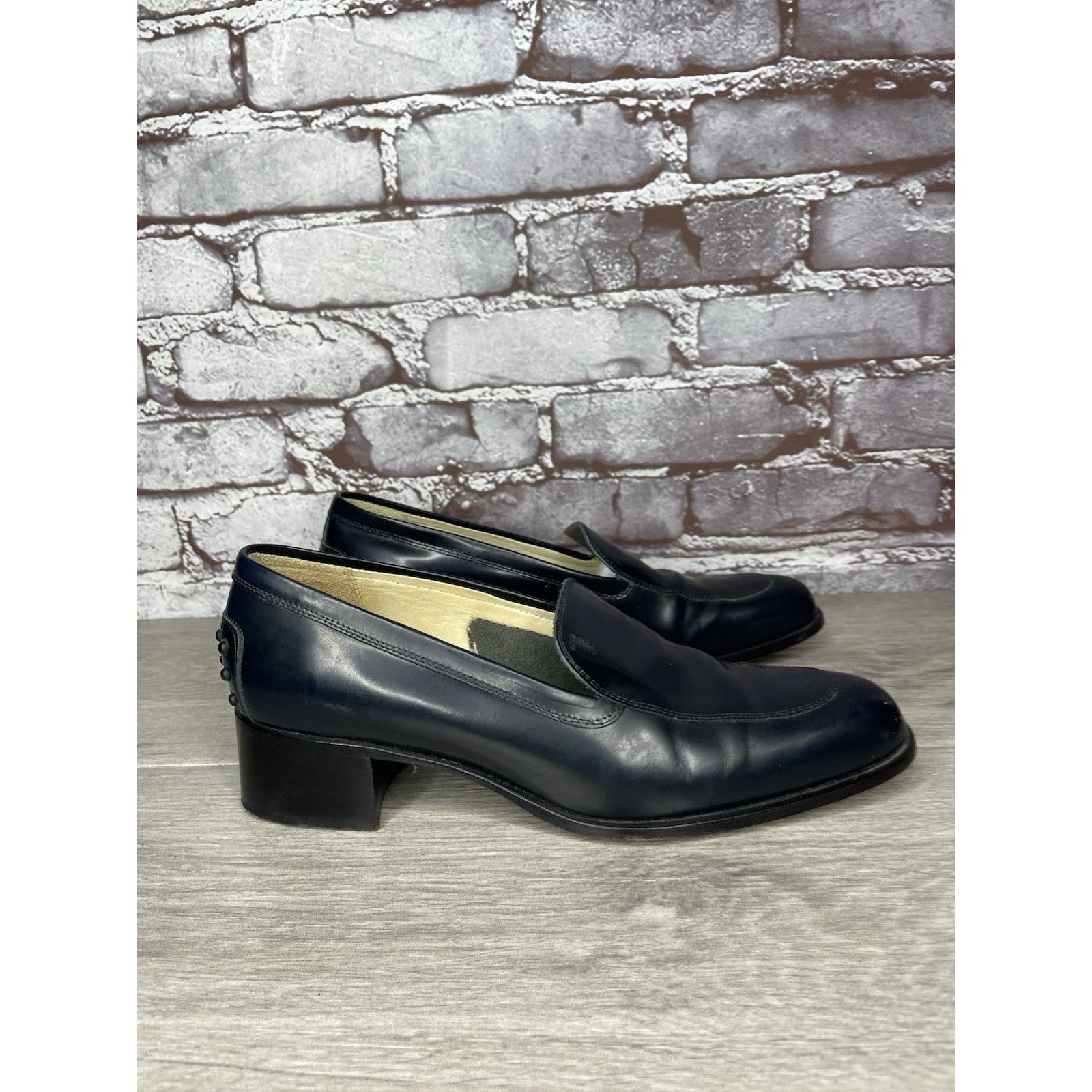 Tod's TOD'S Navy Blue Leather Heeled Slip On VTG Loafer Pumps Shoe Size US 7.5 / IT 37.5 - 3 Thumbnail