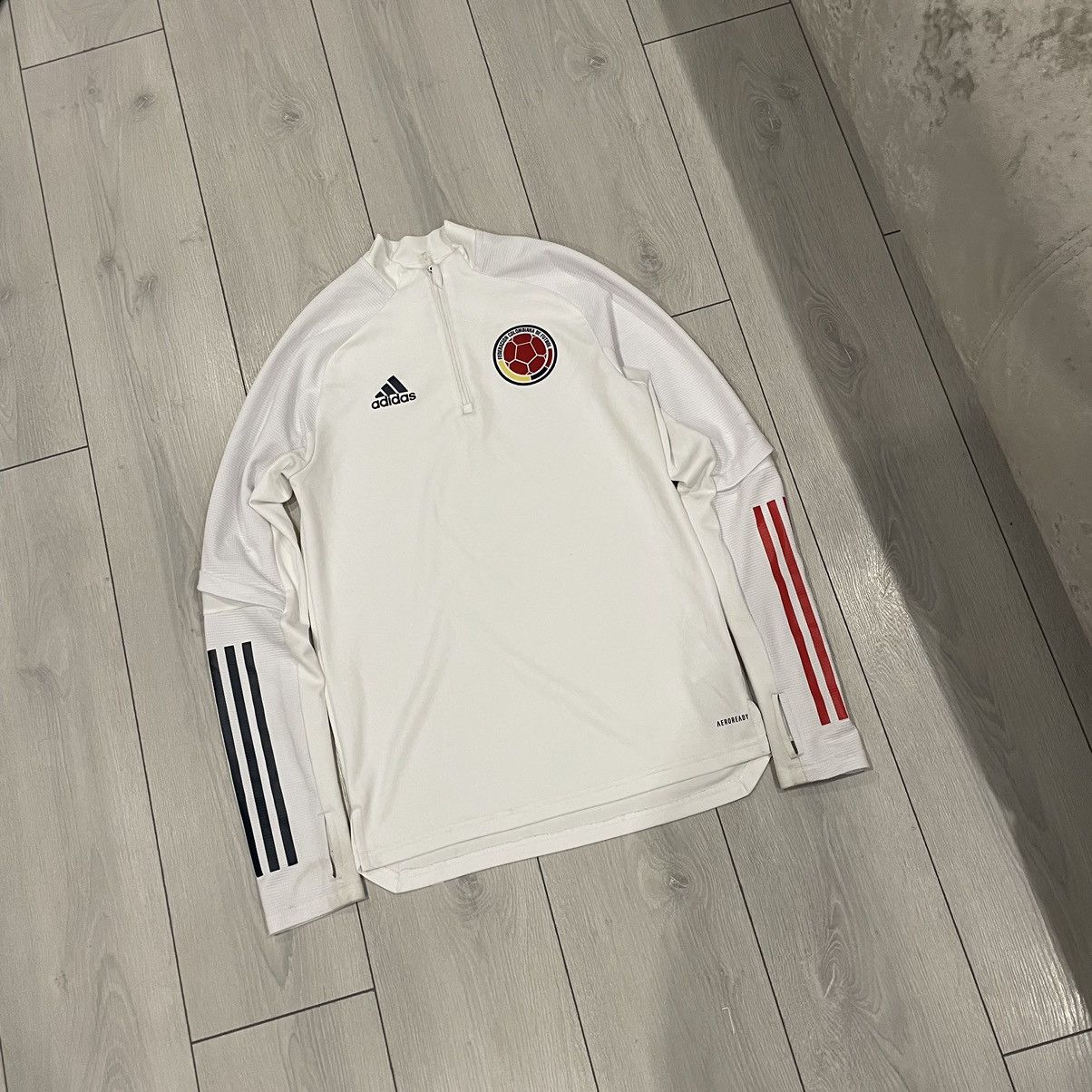 Adidas Colombia World adida shirt long goalkeeper colombiana jersey Size US S / EU 44-46 / 1 - 1 Thumbnail
