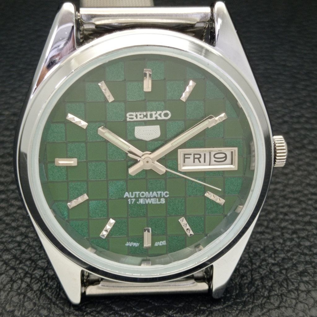 Seiko REFURBISHED VINTAGE SEIKO 5 AUTO JAPAN MENS WATCH a440235 Size 38 - 3 Thumbnail