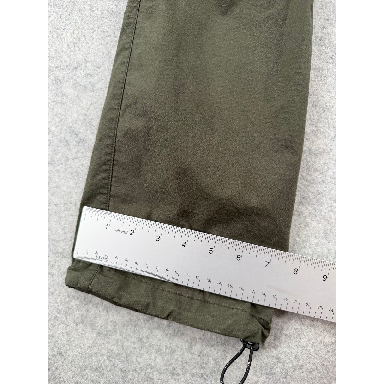 BYLT Premium Basics BYLT Premium Basics Cotton Olive Green Cargo Pants Size 31 Size US 31 - 10 Thumbnail