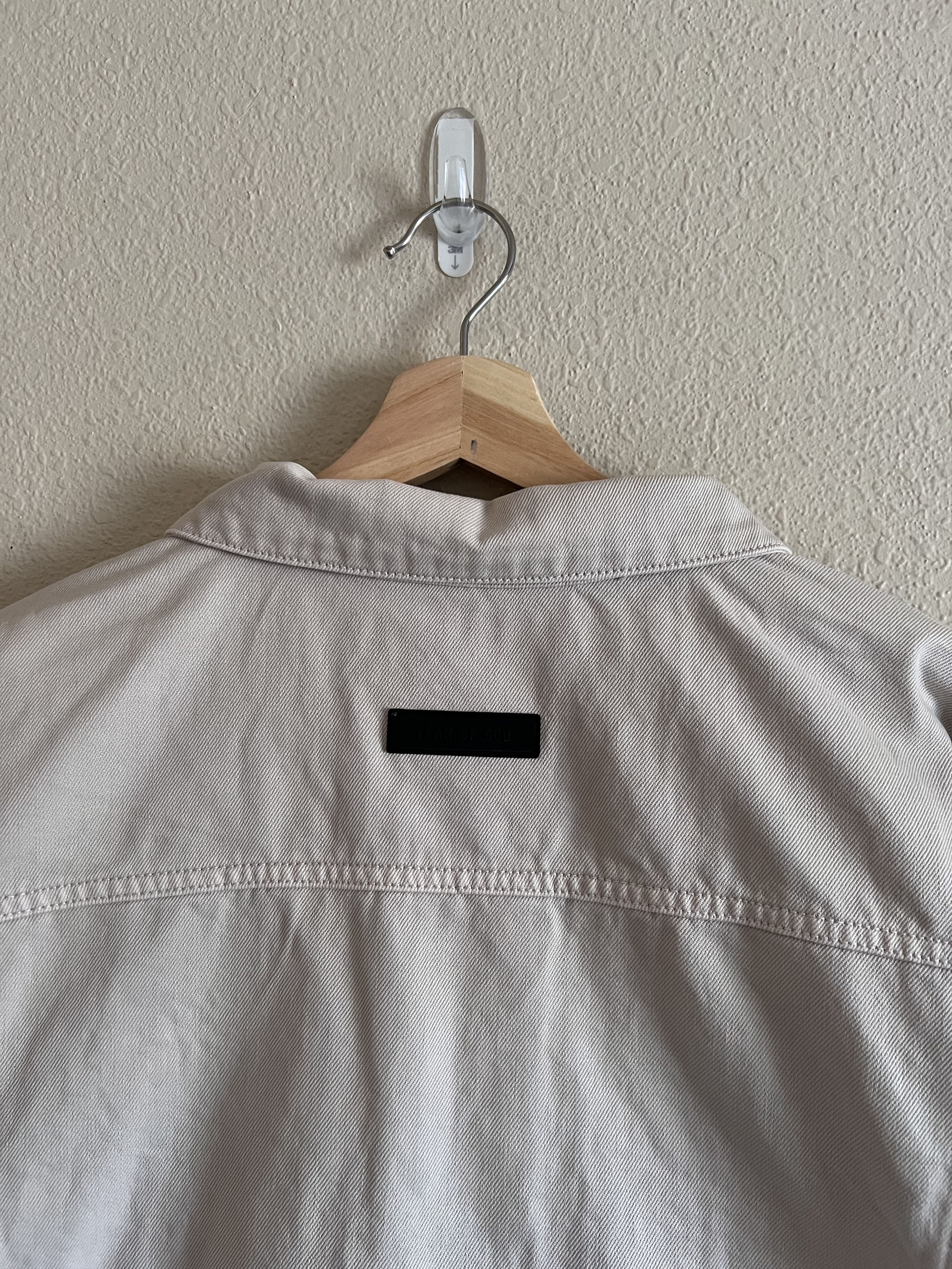 Essentials Fear of God Essentials Denim Jacket in Silver Cloud Size US L / EU 52-54 / 3 - 6 Thumbnail