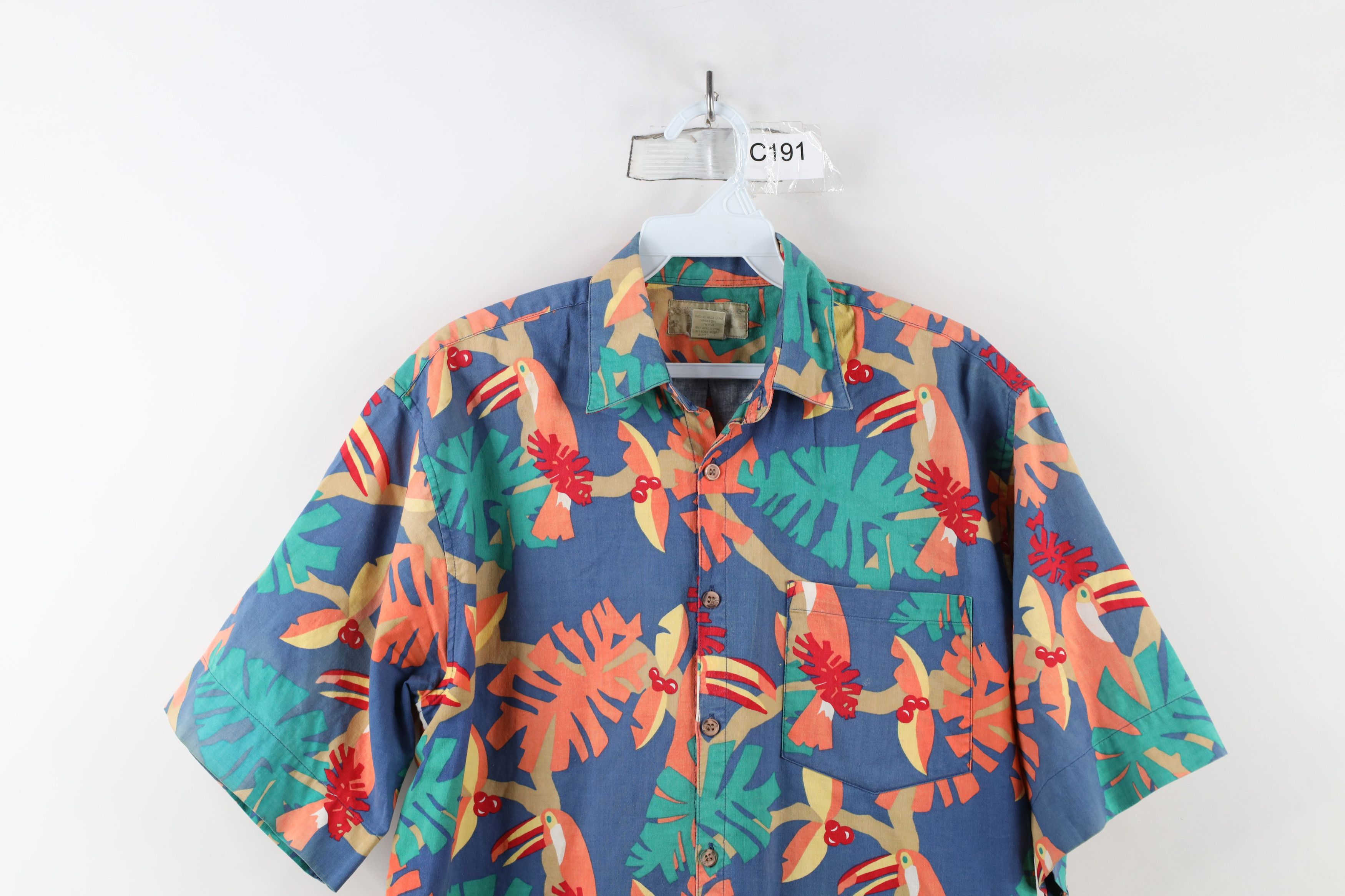 Vintage Vintage 90s Streetwear Rainbow Toucan Hawaiian Button Shirt Size US S / EU 44-46 / 1 - 2 Thumbnail