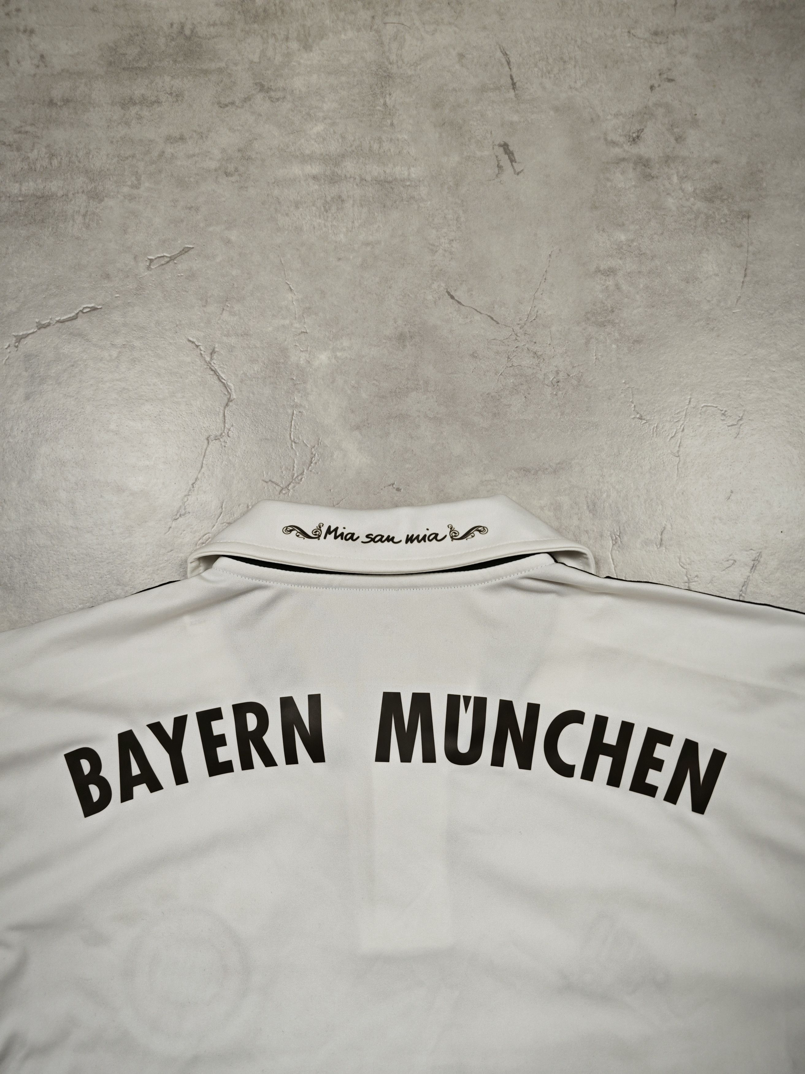 Adidas Asidas Bayern Munich 2011 Size US L / EU 52-54 / 3 - 4 Thumbnail