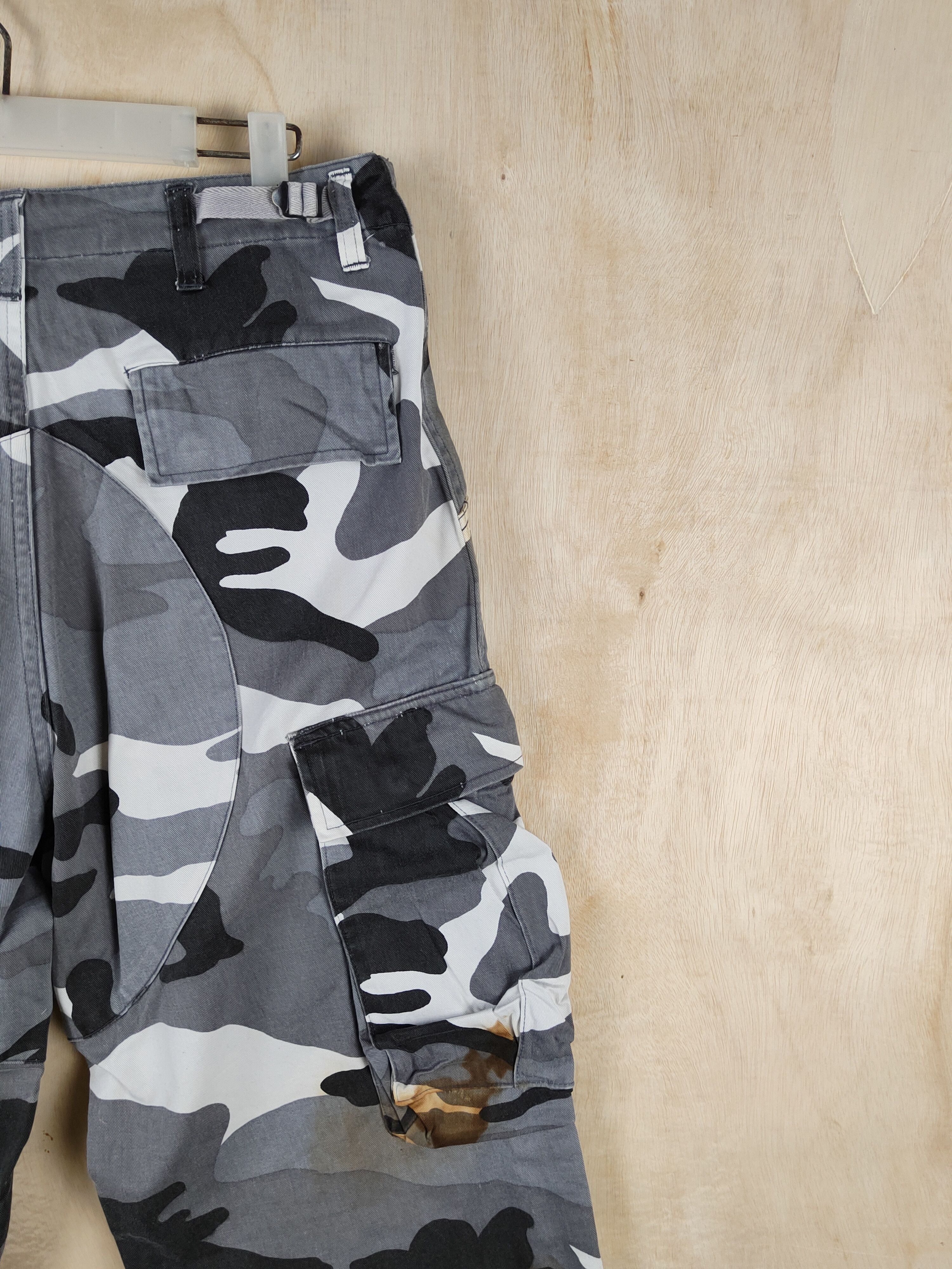 Japanese Brand U.S.N Camouflage Multipocket Tactical Cargo Pants #S2539 Size US 31 - 11 Thumbnail