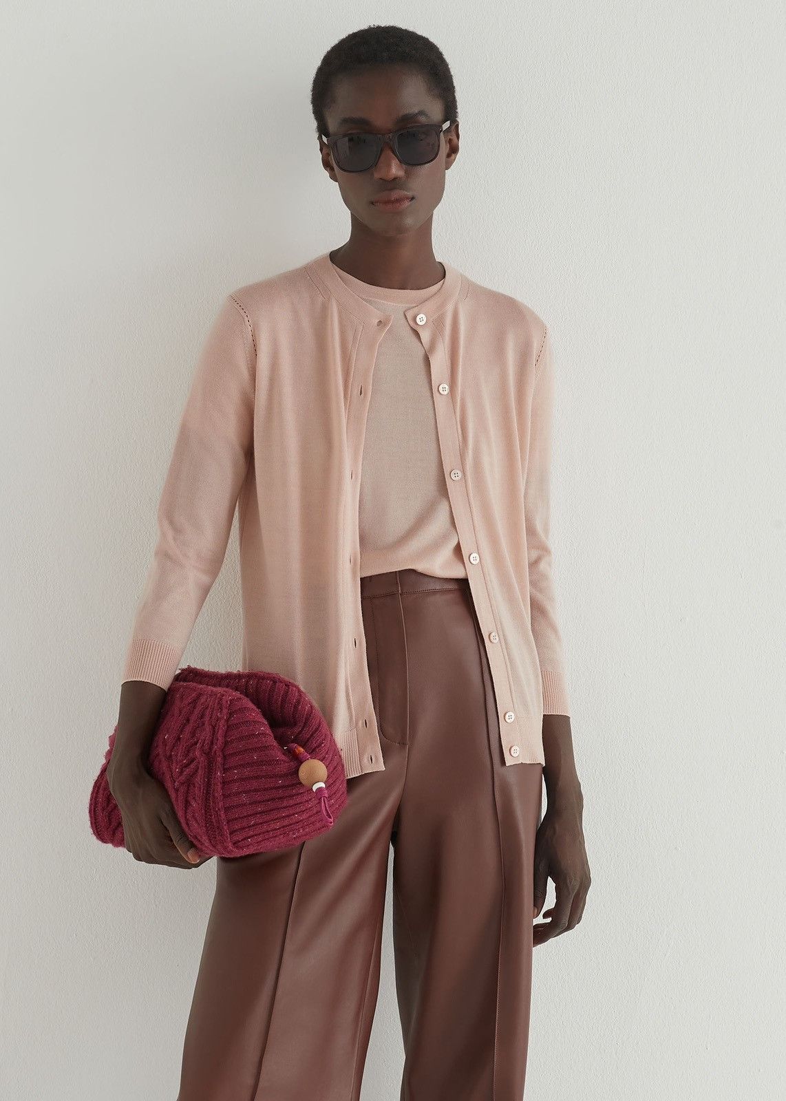 Loro Piana o1srvl11e1124 Long-Sleeved Roundneck Cardigan in Pink Size XS / US 0-2 / IT 36-38 - 1 Thumbnail
