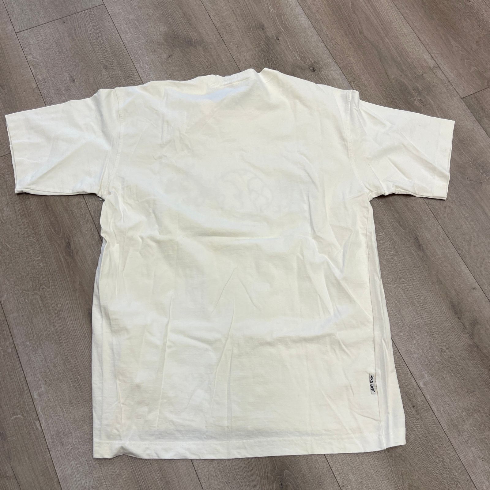 Vintage vintage 1990s Looney Tunes One World One Chance Tee Size L Size US L / EU 52-54 / 3 - 6 Thumbnail
