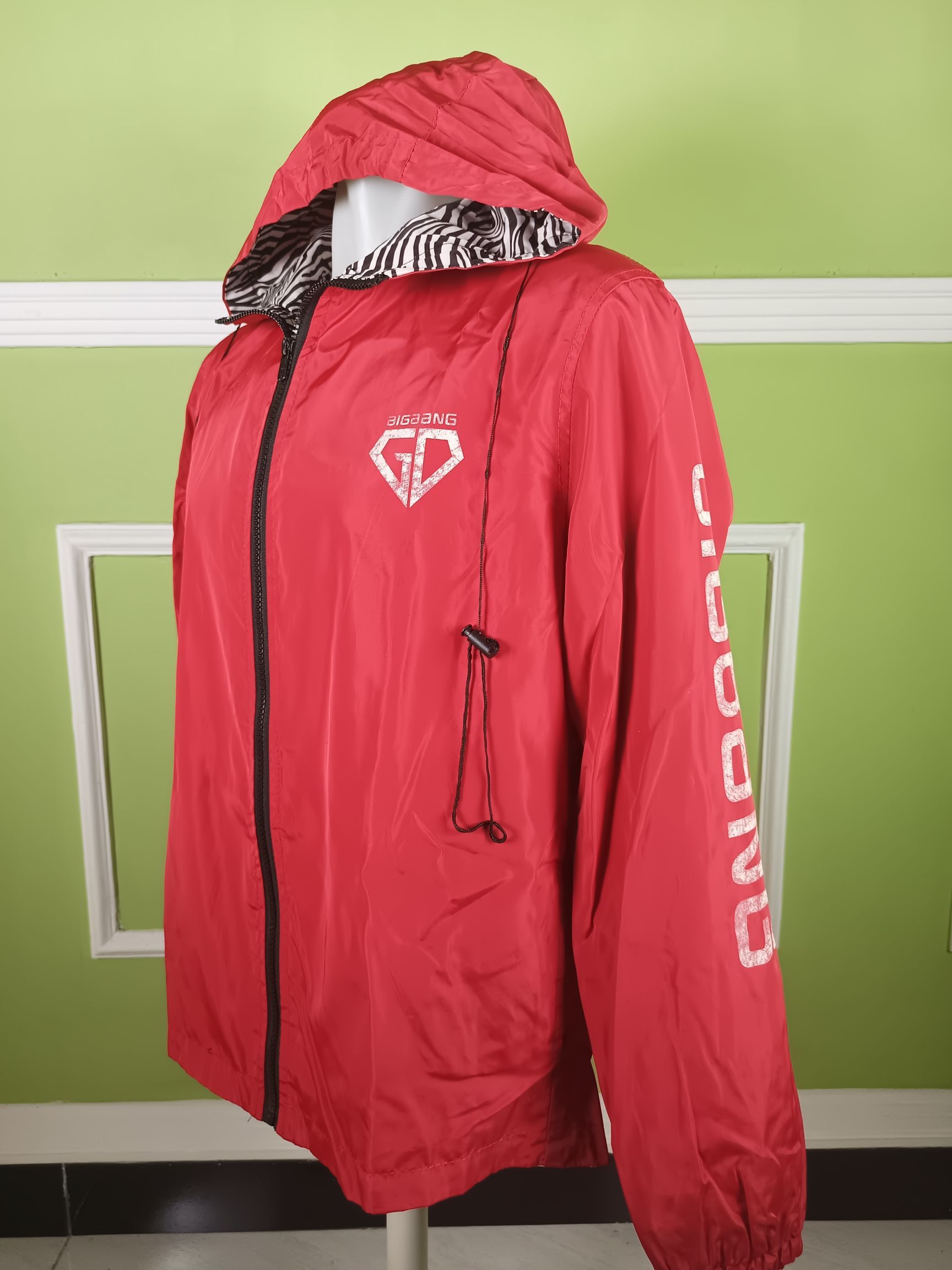 Japanese Brand BIGBANG Reversible Animal Print Wind breaker Zip Hoodie Size US L / EU 52-54 / 3 - 3 Thumbnail
