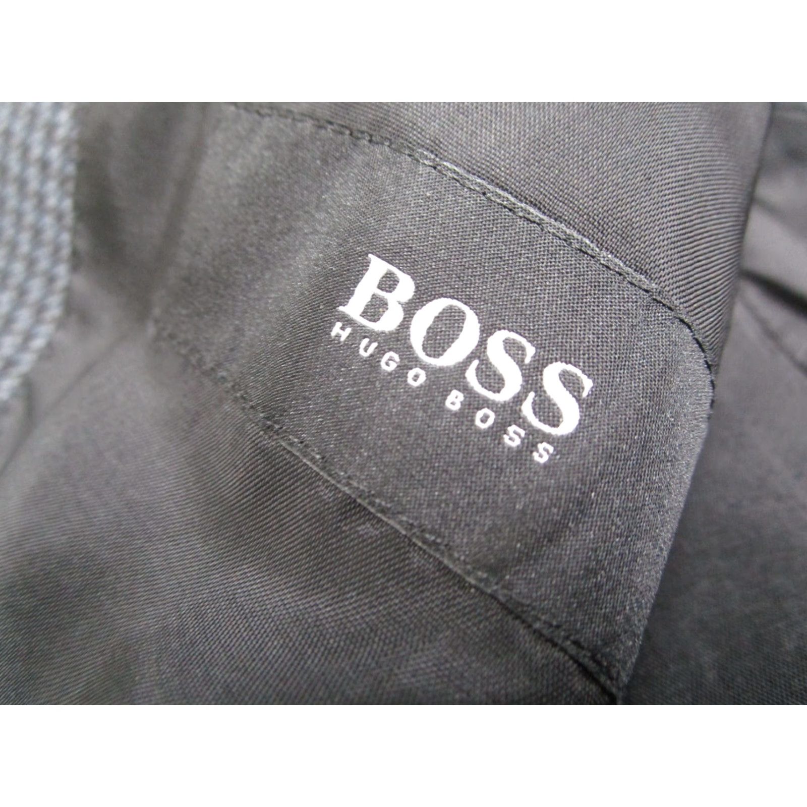 Hugo Boss HUGO BOSS Blazer Mens 42 Regular Gray Wool 2 Button Single-Breasted Notch Lapel Jacket - Made in Croatia Size 42R - 2 Thumbnail