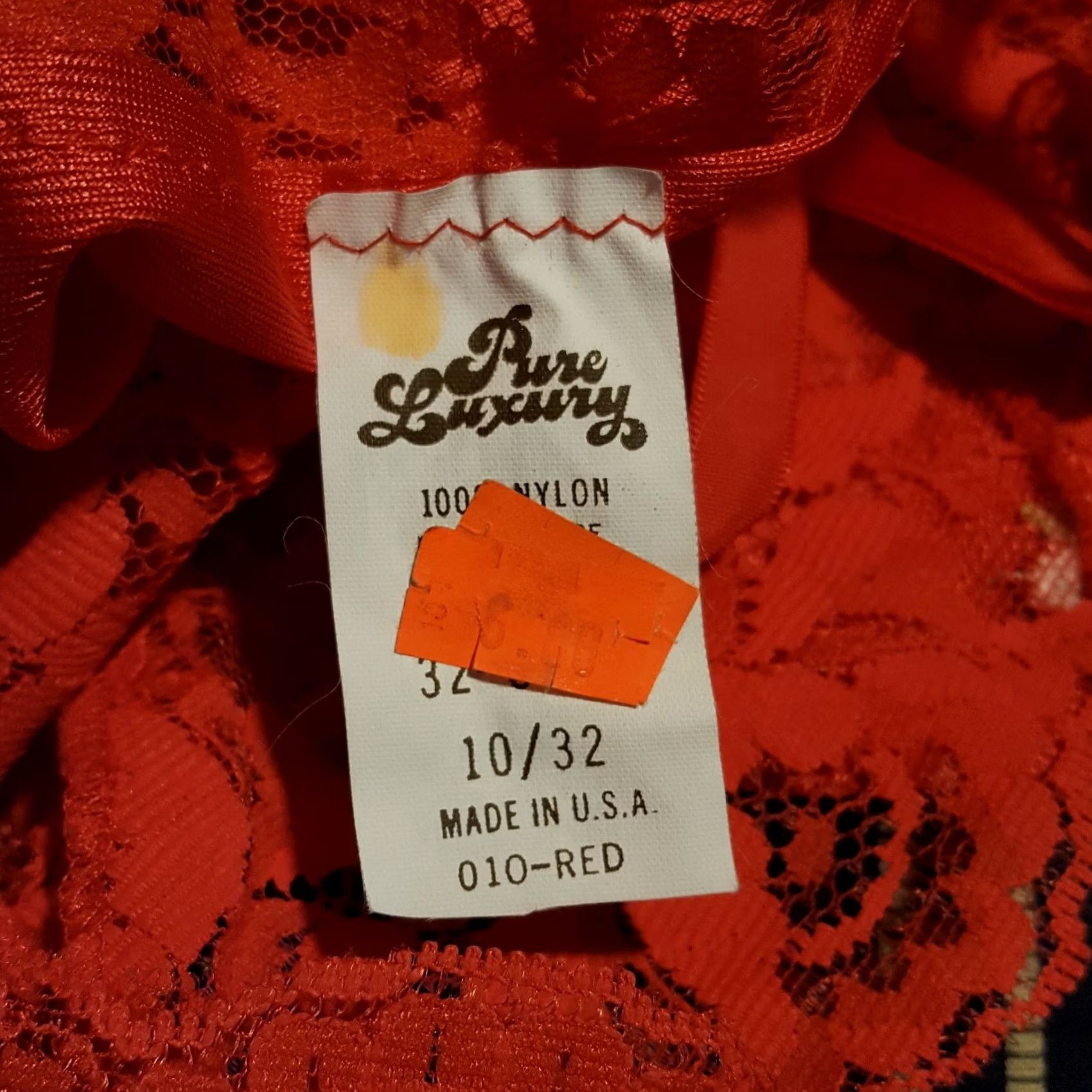Vintage VINTAGE Pure Luxury Camisole Tank Night Lingerie Sleep 80s Red Lace Nylon Women 10 Sleeveless Size ONE SIZE - 5 Thumbnail