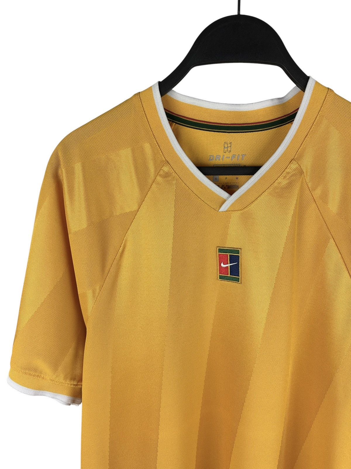 Nike Nike Court Center Logo Standard Fit Jersey Shirt V-Neck Size US S / EU 44-46 / 1 - 2 Thumbnail