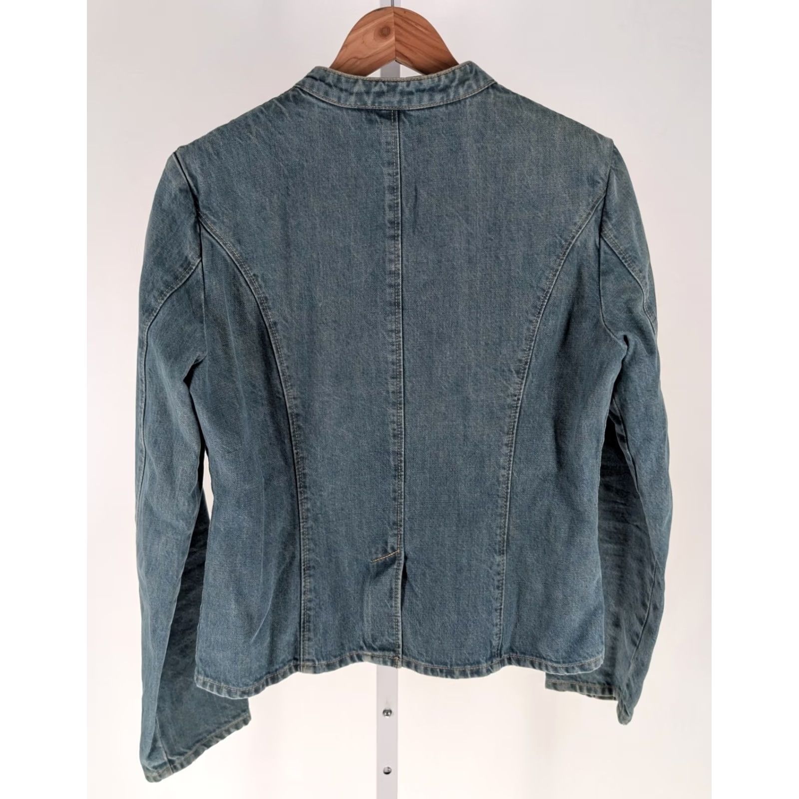 Gap VINTAGE Gap Denim Jacket Asymmetric Moto Zip Biker 2002 10 Medium Wash Blue Womens Jacket Gap Denim 2002 Spring 2002 Collection Size L / US 10 / IT 46 - 2 Thumbnail