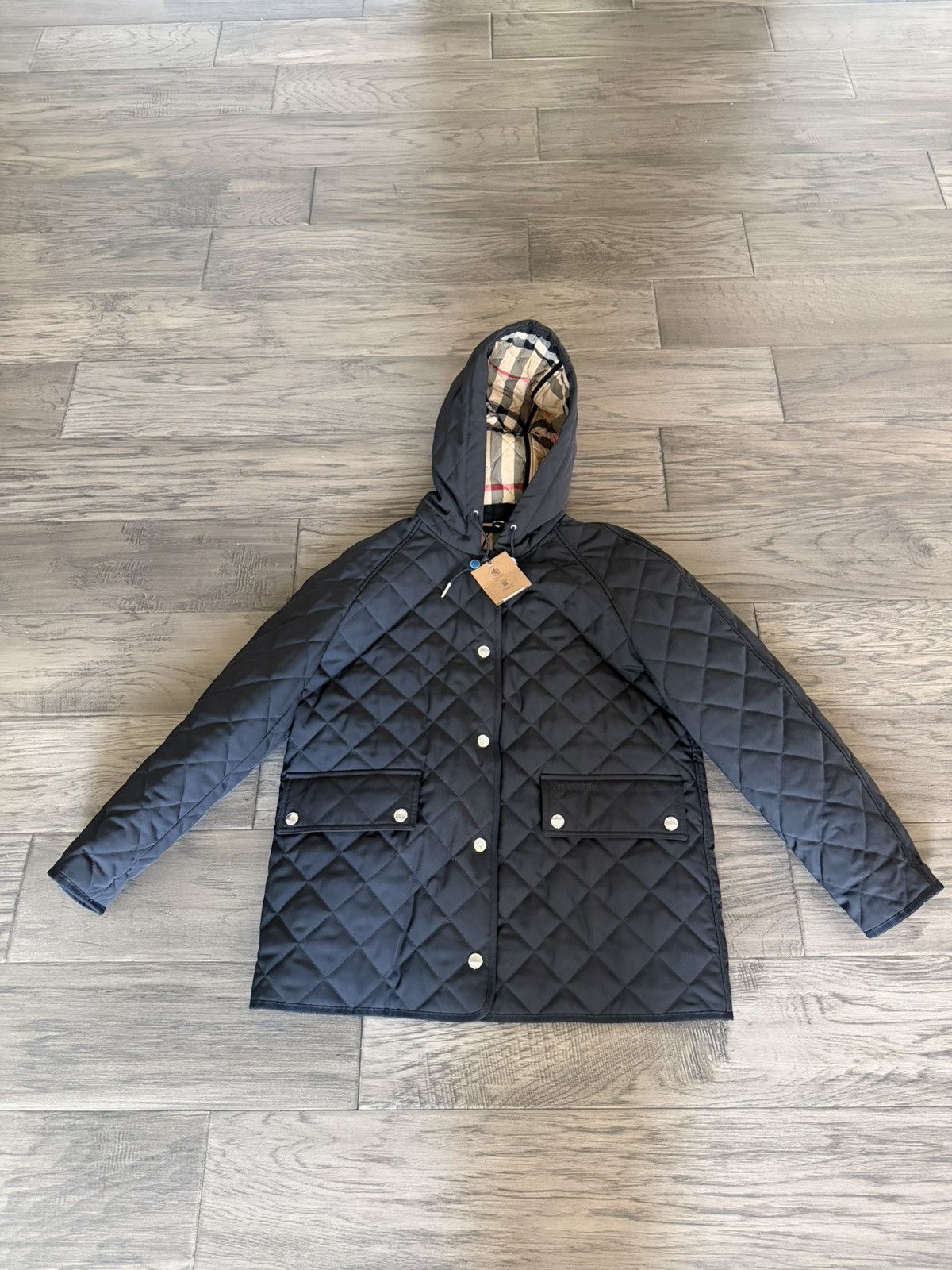 Burberry Burberry quilt down jacket Size M / US 6-8 / IT 42-44 - 1 Thumbnail