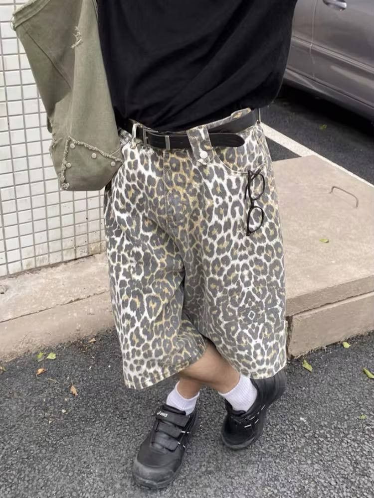 Japanese Brand × Vintage leopard print y2k jean shorts Size US 36 / EU 52 - 2 Thumbnail