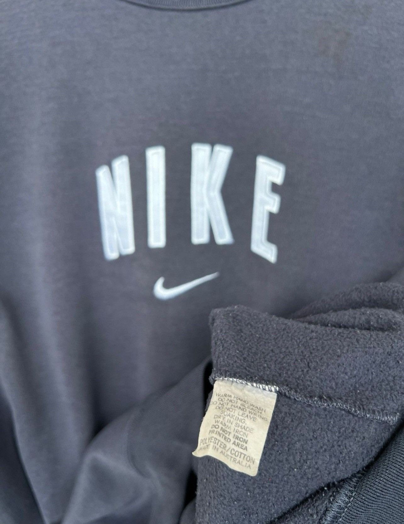 Nike × Vintage Vintage Nike Center Swoosh Spellout Baggy Sweatshirt Size US S / EU 44-46 / 1 - 9 Thumbnail