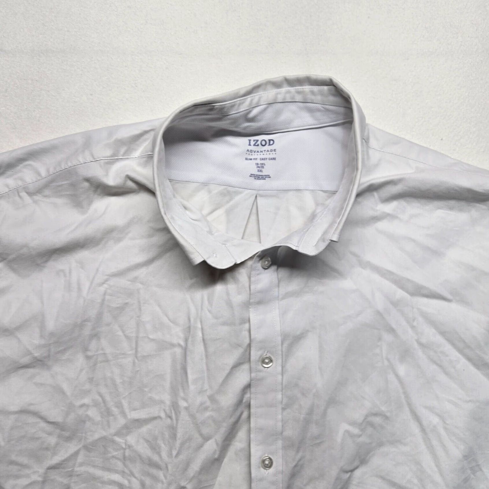 Izod Solid White Slim Fit Long Sleeve Button Up Shirt for Adult Men in 2XL Size Size US XXL / EU 58 / 5 - 2 Thumbnail